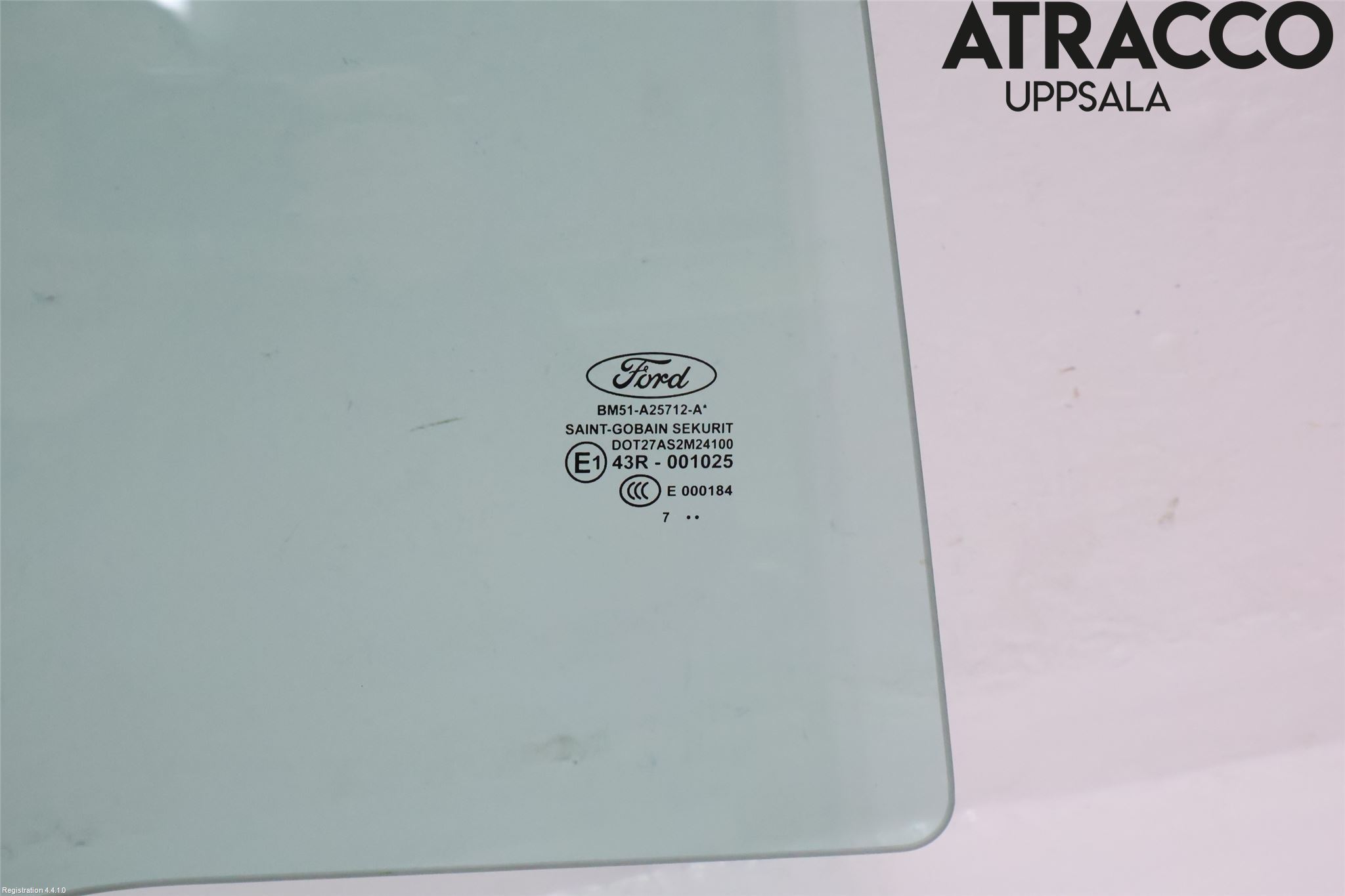 Ford FOCUS 15-18 Dörruta Bak Höger