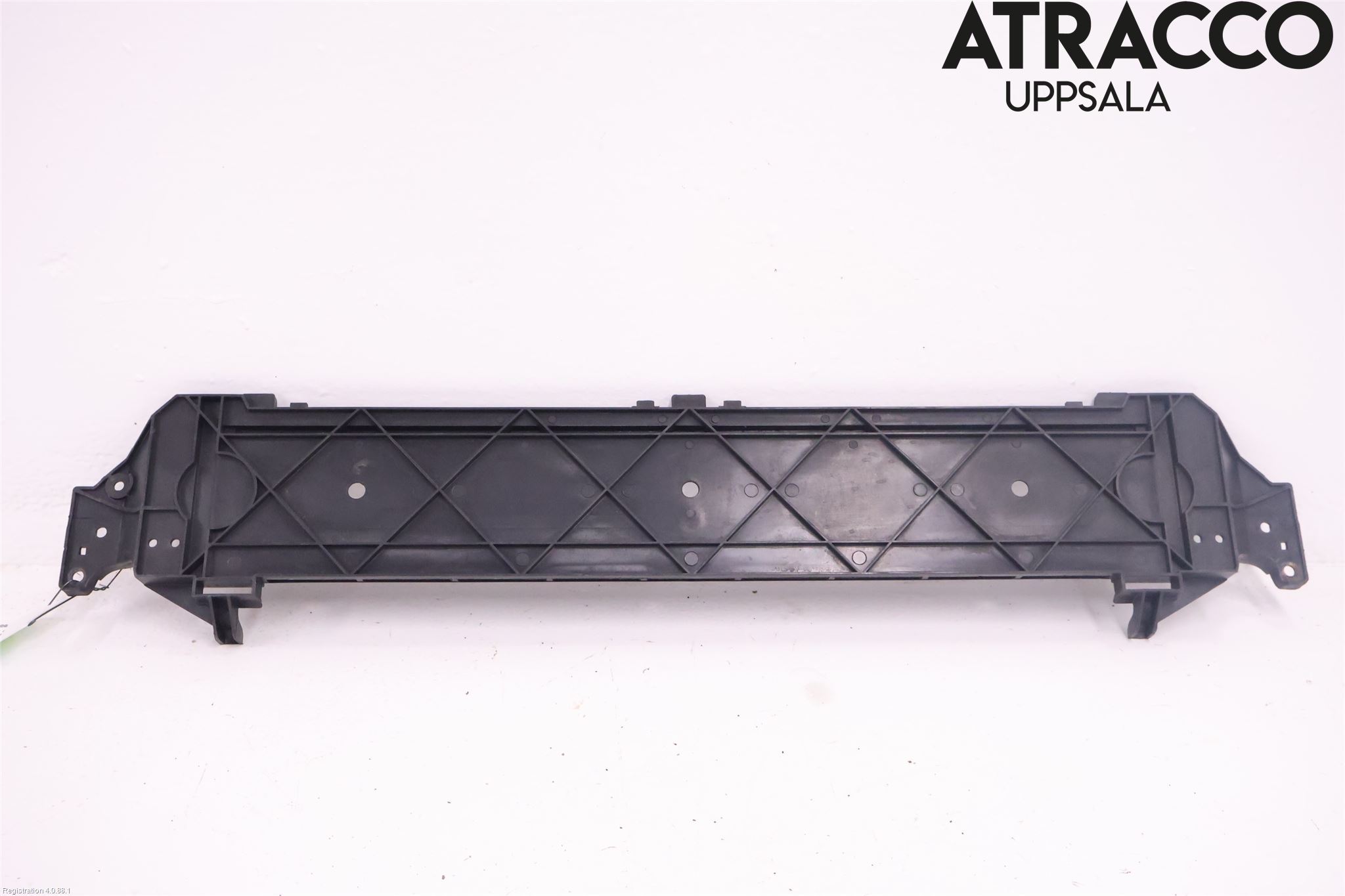 BMW 5 F10/F11/F18 09-17 Kylarfäste-Ram-Balk