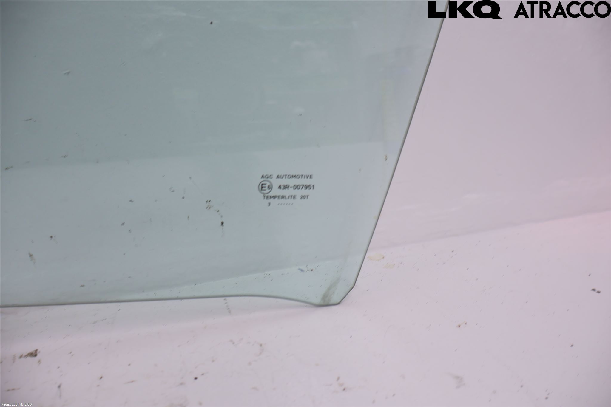 Toyota YARIS XP21 20- Dörruta Fram Vänster