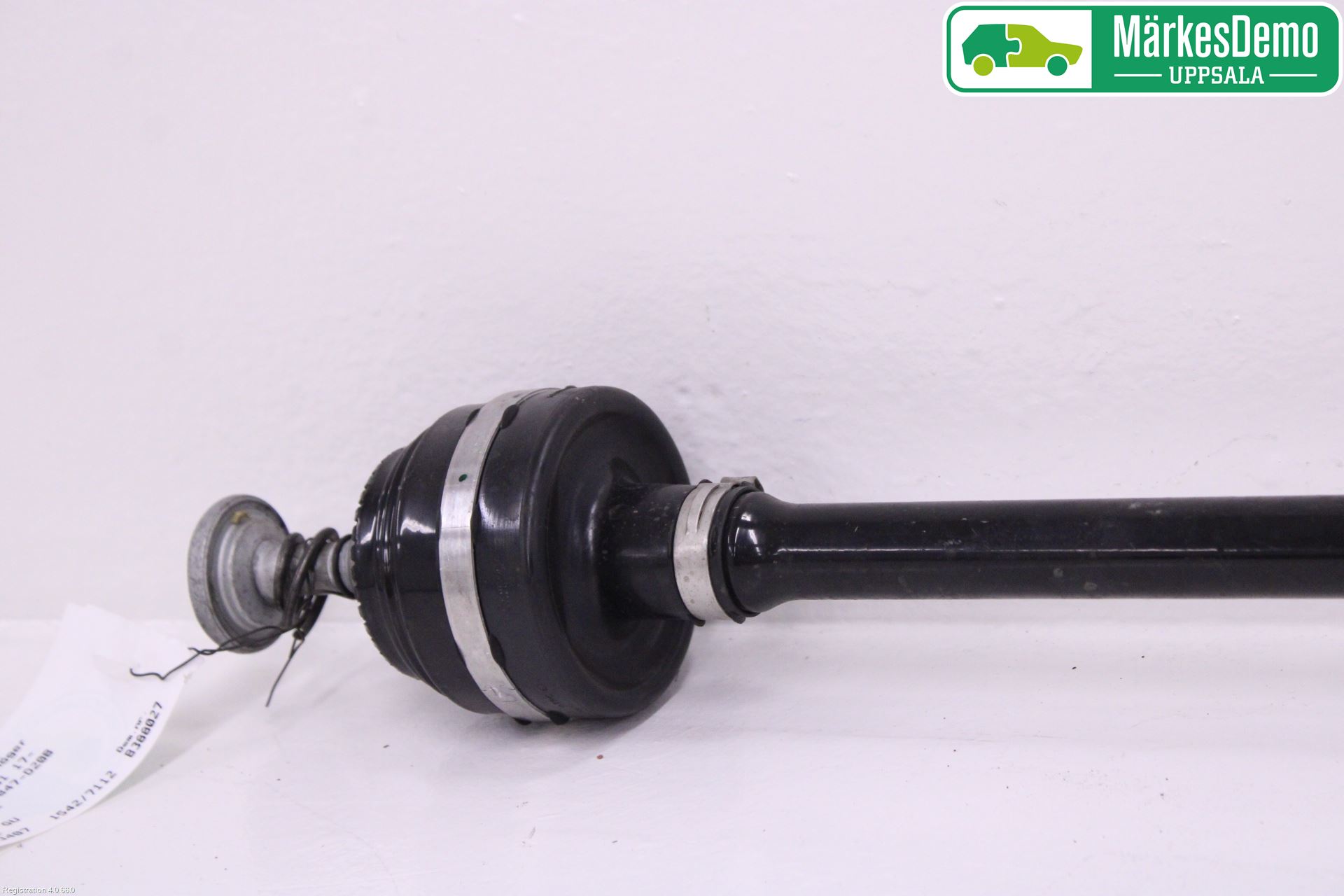 BMW 5 G30/G31/F90 17-23 Drivaxel Bak Höger