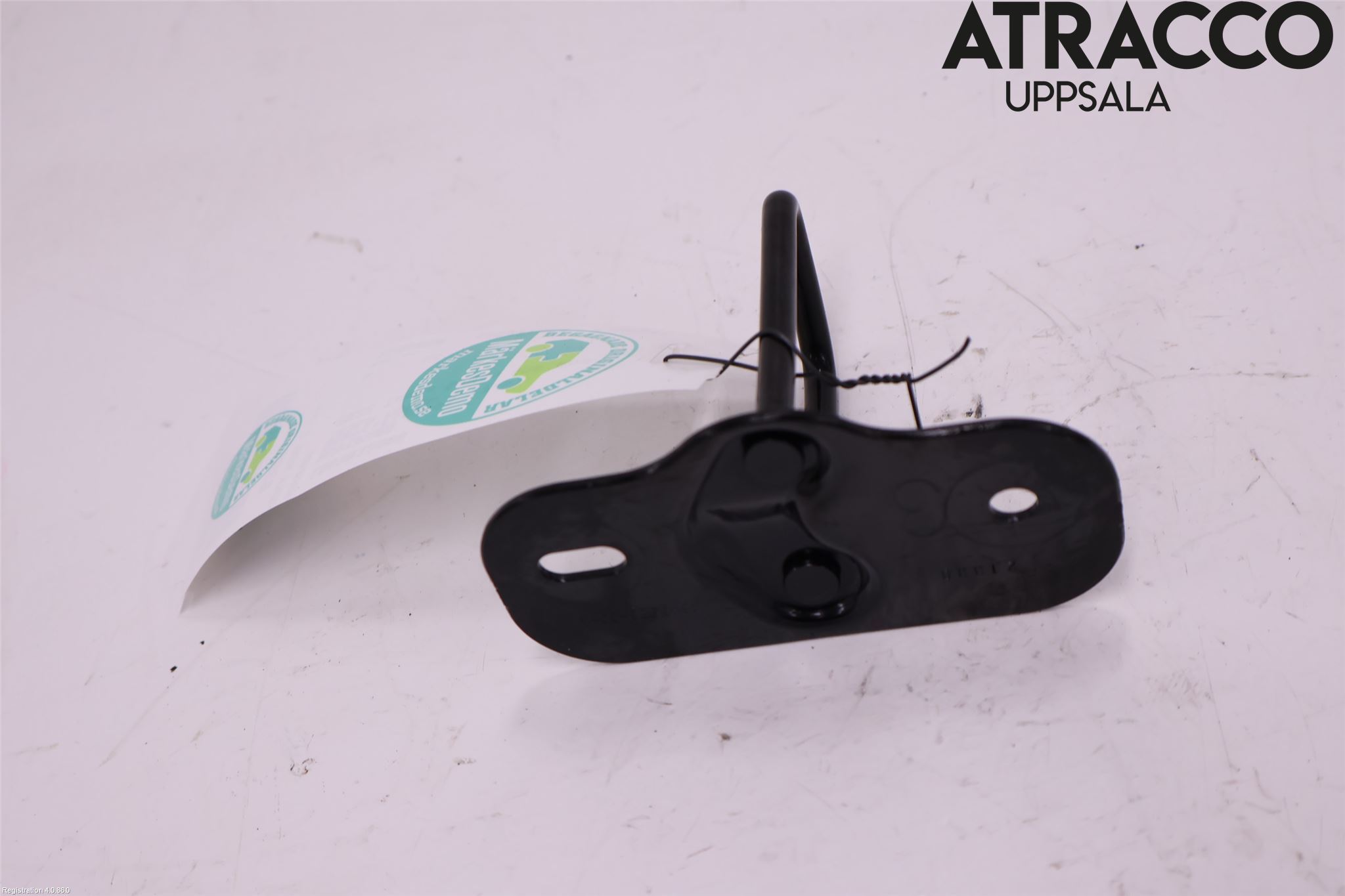 Tesla MODEL 3 17- Huv Spärr