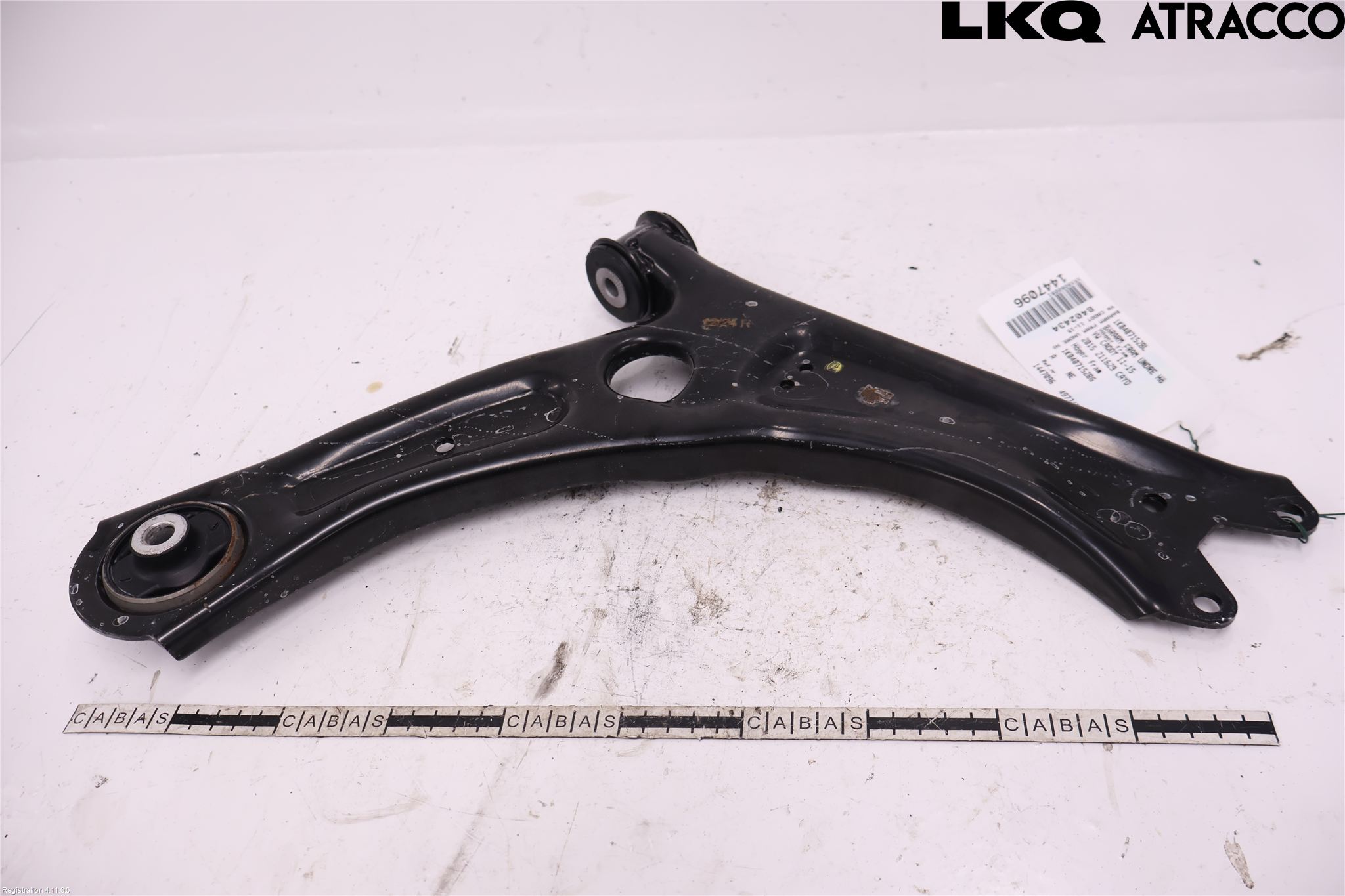 Volkswagen VW CADDY 11-15 Bärarm Fram Undre Hö