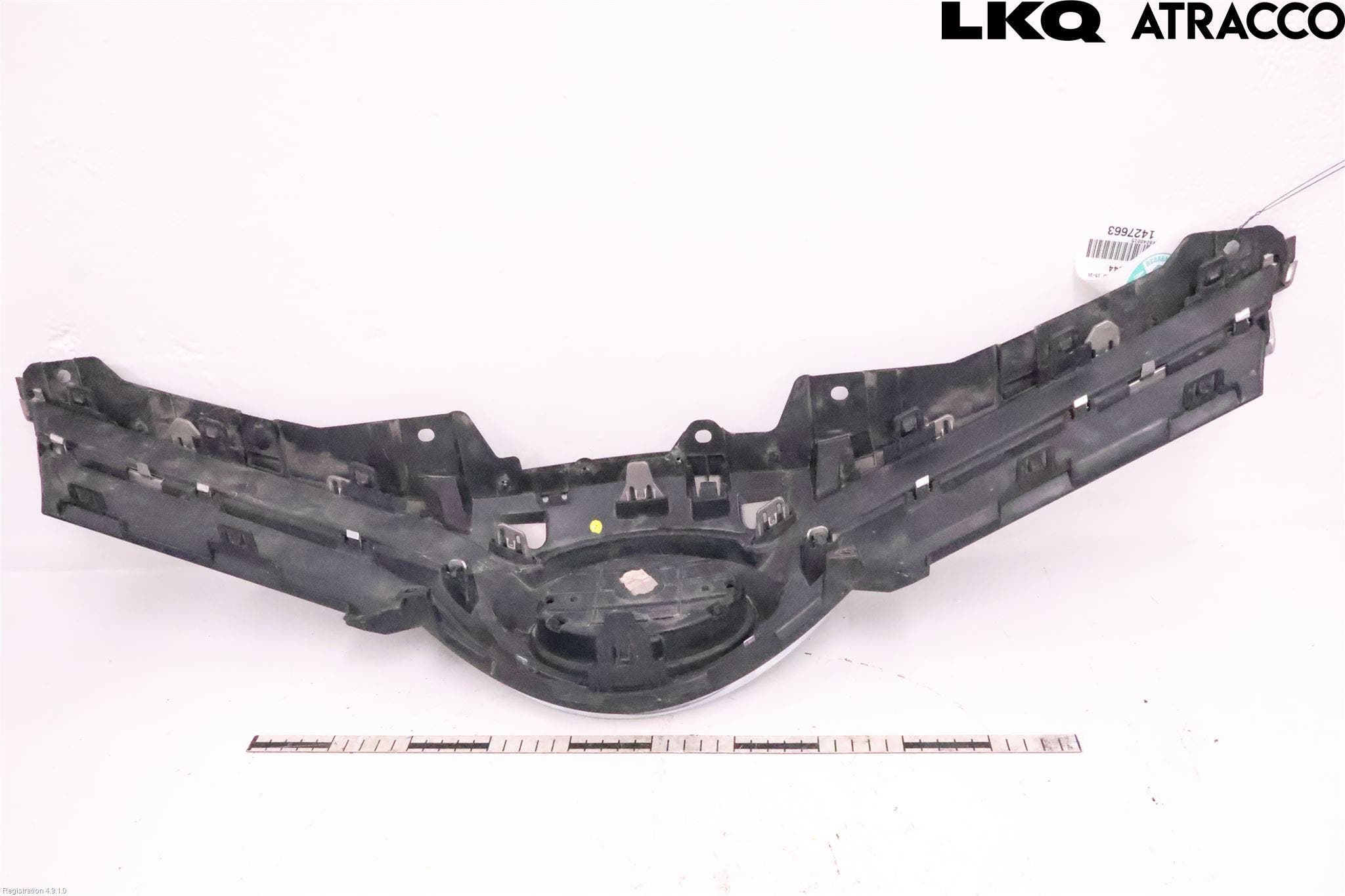 Toyota YARIS XP130 15-20 Grill Komp