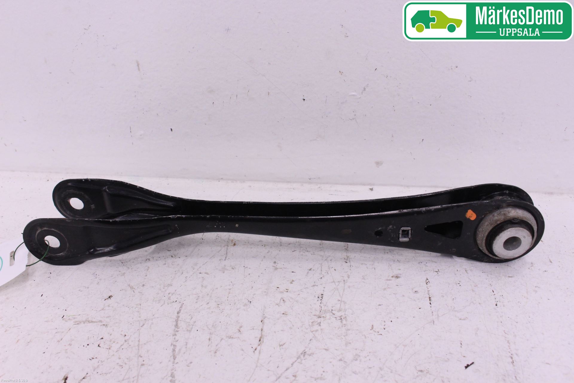 BMW 5 G30/G31/F90 17-23 Bärarm Bak Höger