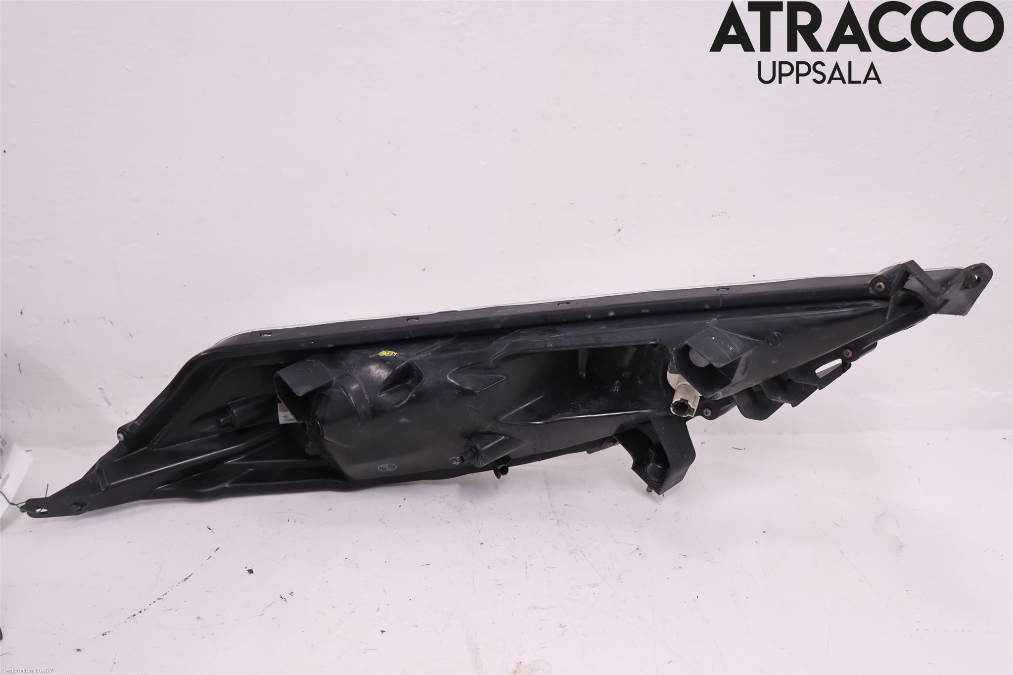 Nissan JUKE 10-14 Strålkastare Vänster