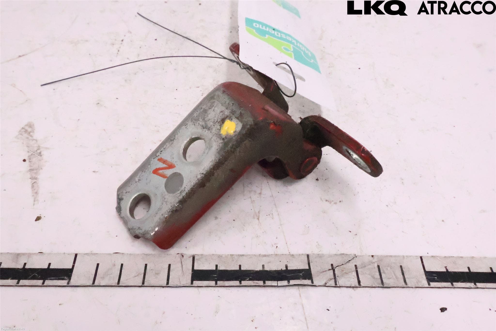 Toyota AURIS 13-19 Dörrgångjärn