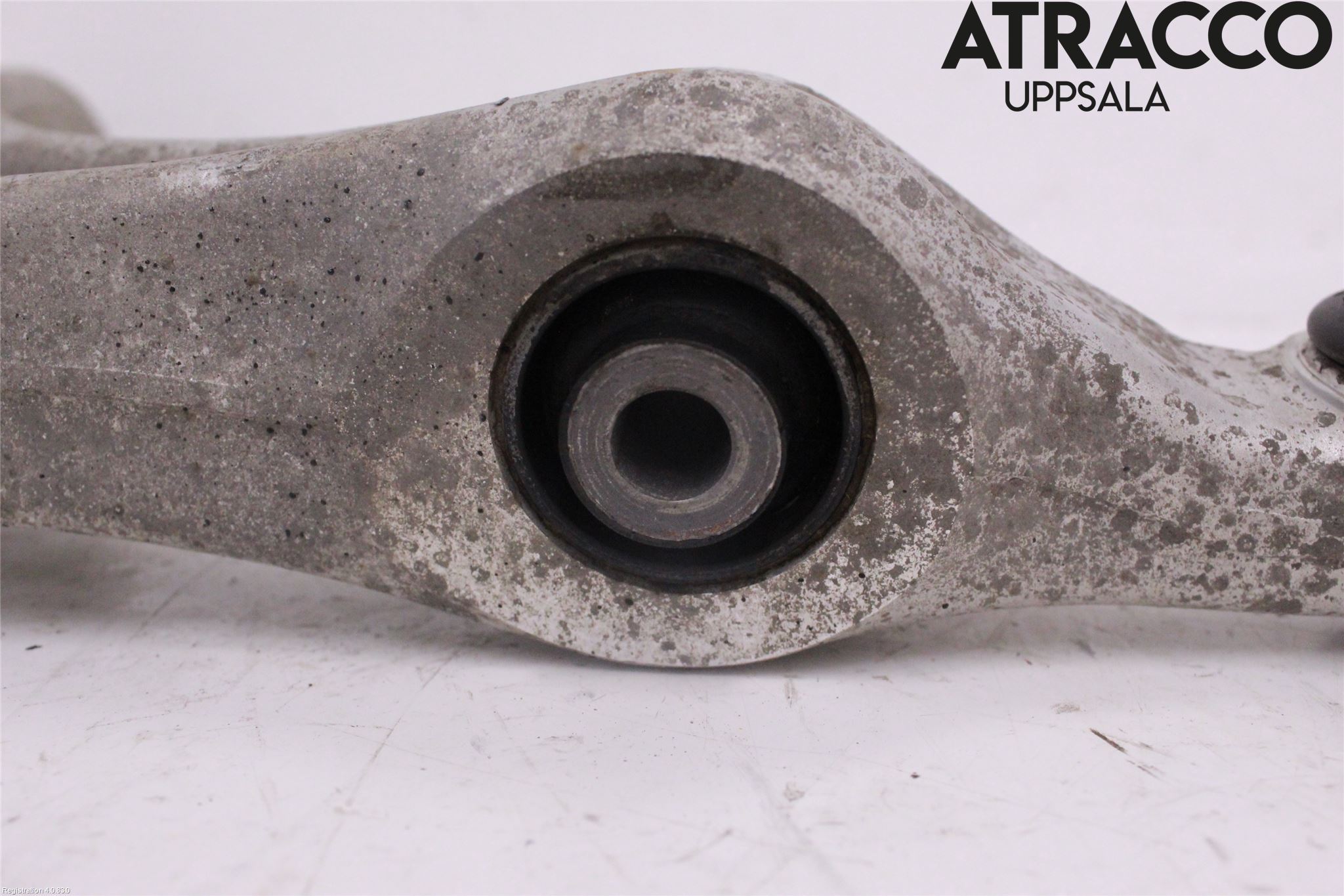 Porsche CAYENNE 03- Bärarm Fram Undre Hö