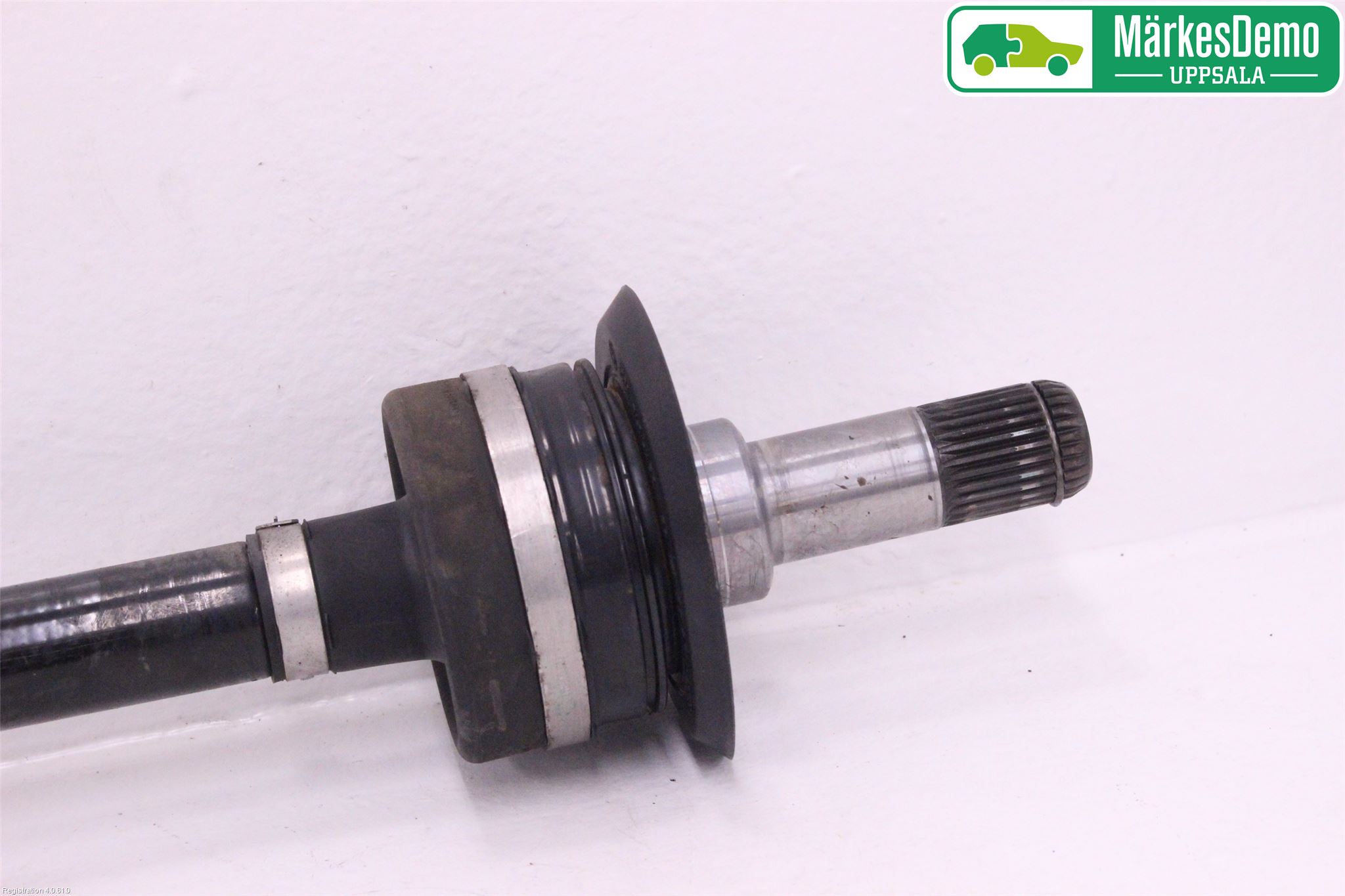 BMW 5 G30/G31/F90 17-23 Drivaxel Bak Höger