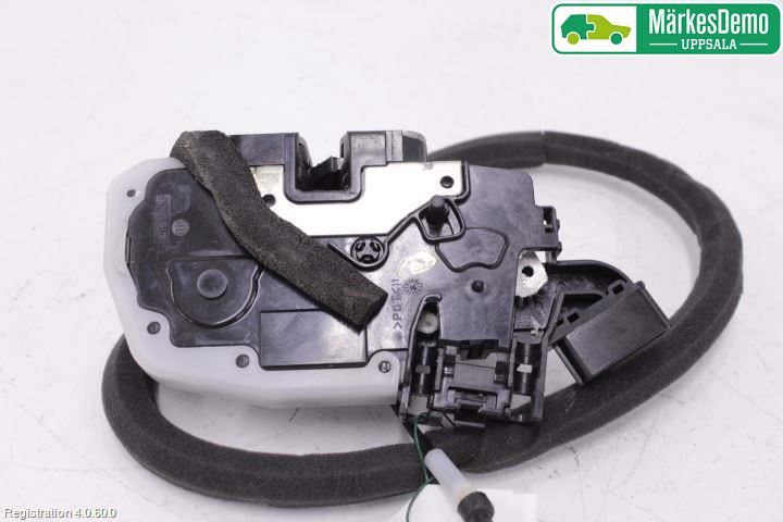 Nissan MICRA 11-16 Låskista-Dörrlås