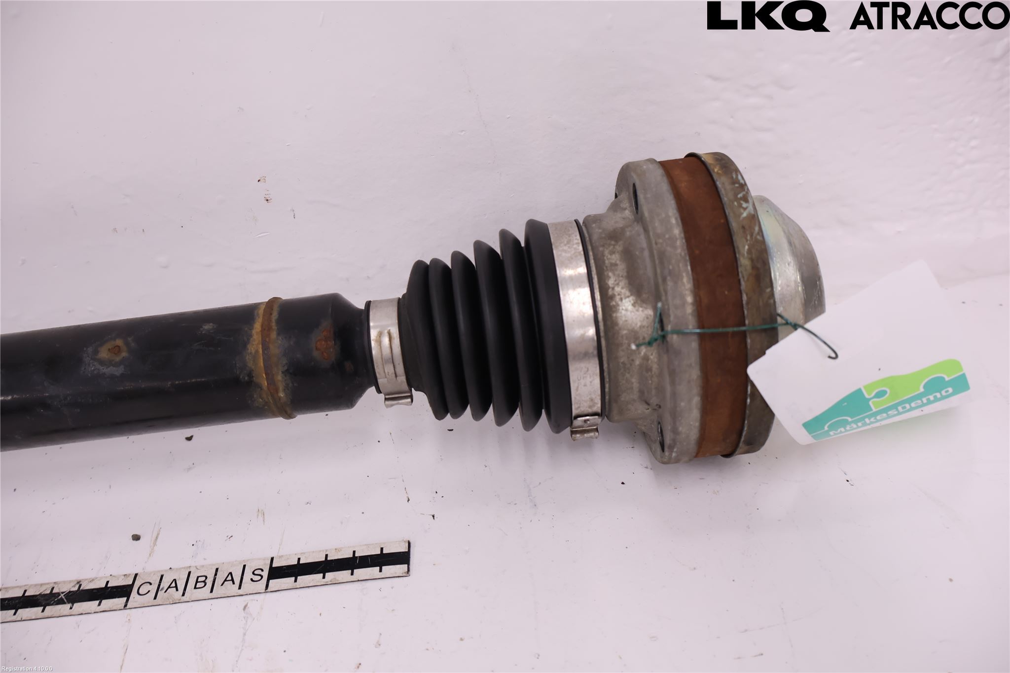 Volkswagen VW PASSAT 11-14 Drivaxel Fram Höger