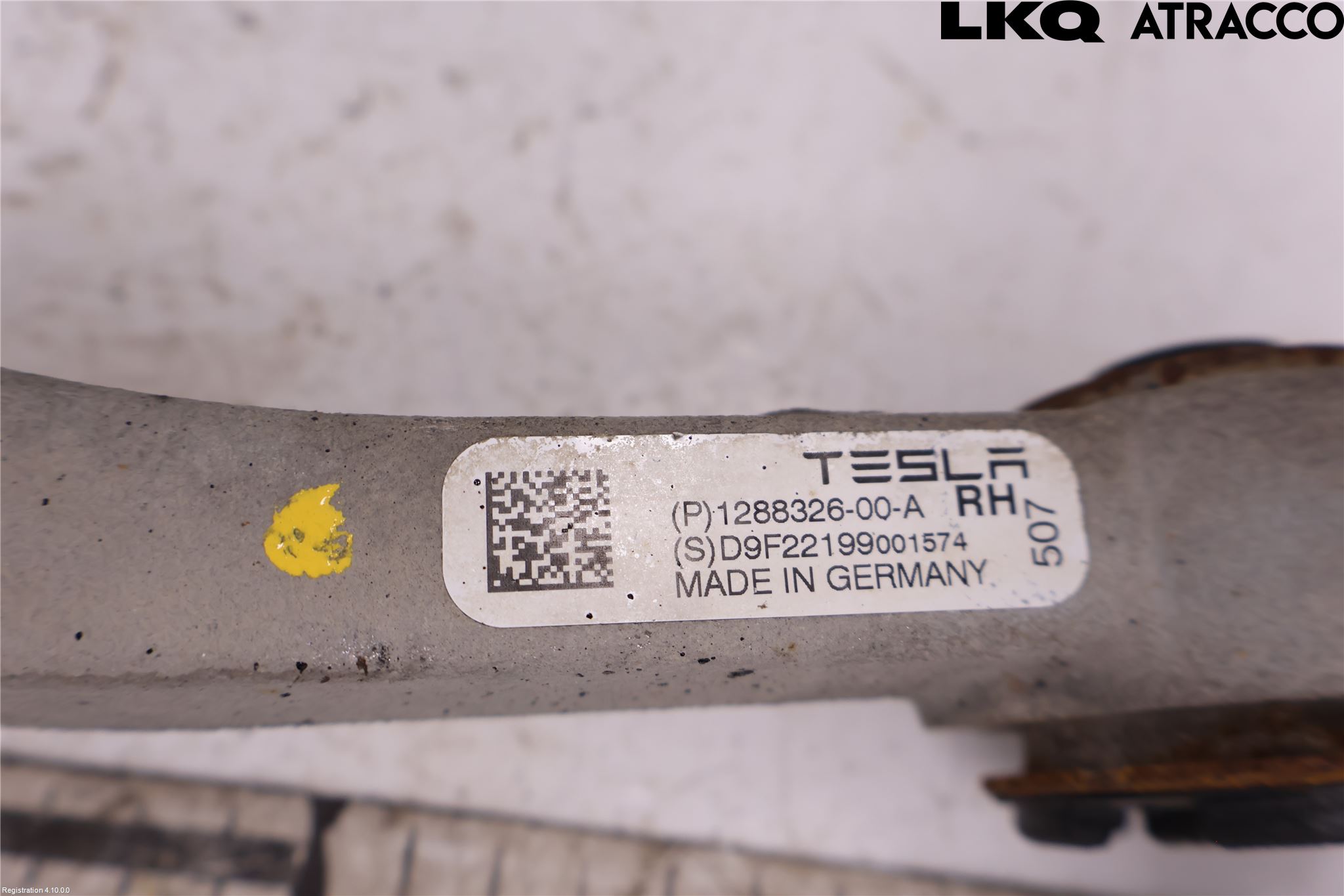 Tesla MODEL 3 17- Bärarm Fram Övre Hö