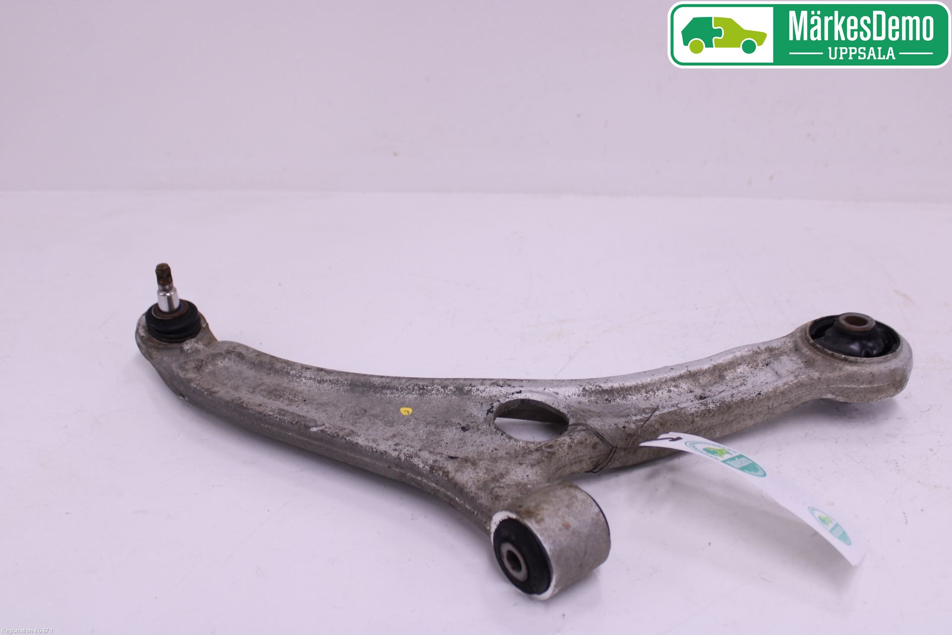 Hyundai i40 08-15 Bärarm Fram Undre Hö