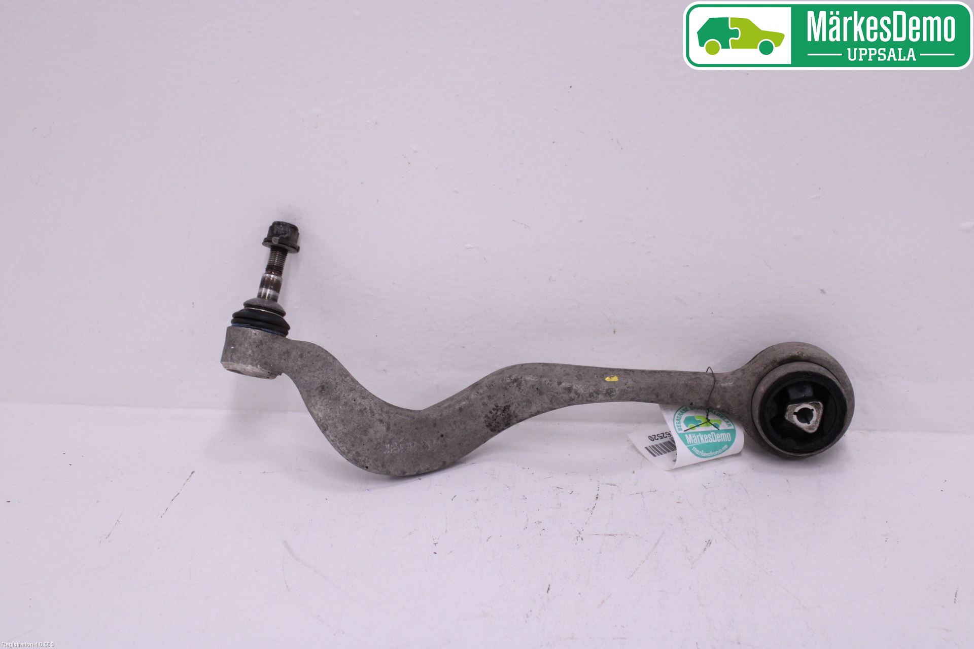 BMW 6 E63/64    02-10 Bärarm Fram Undre Hö