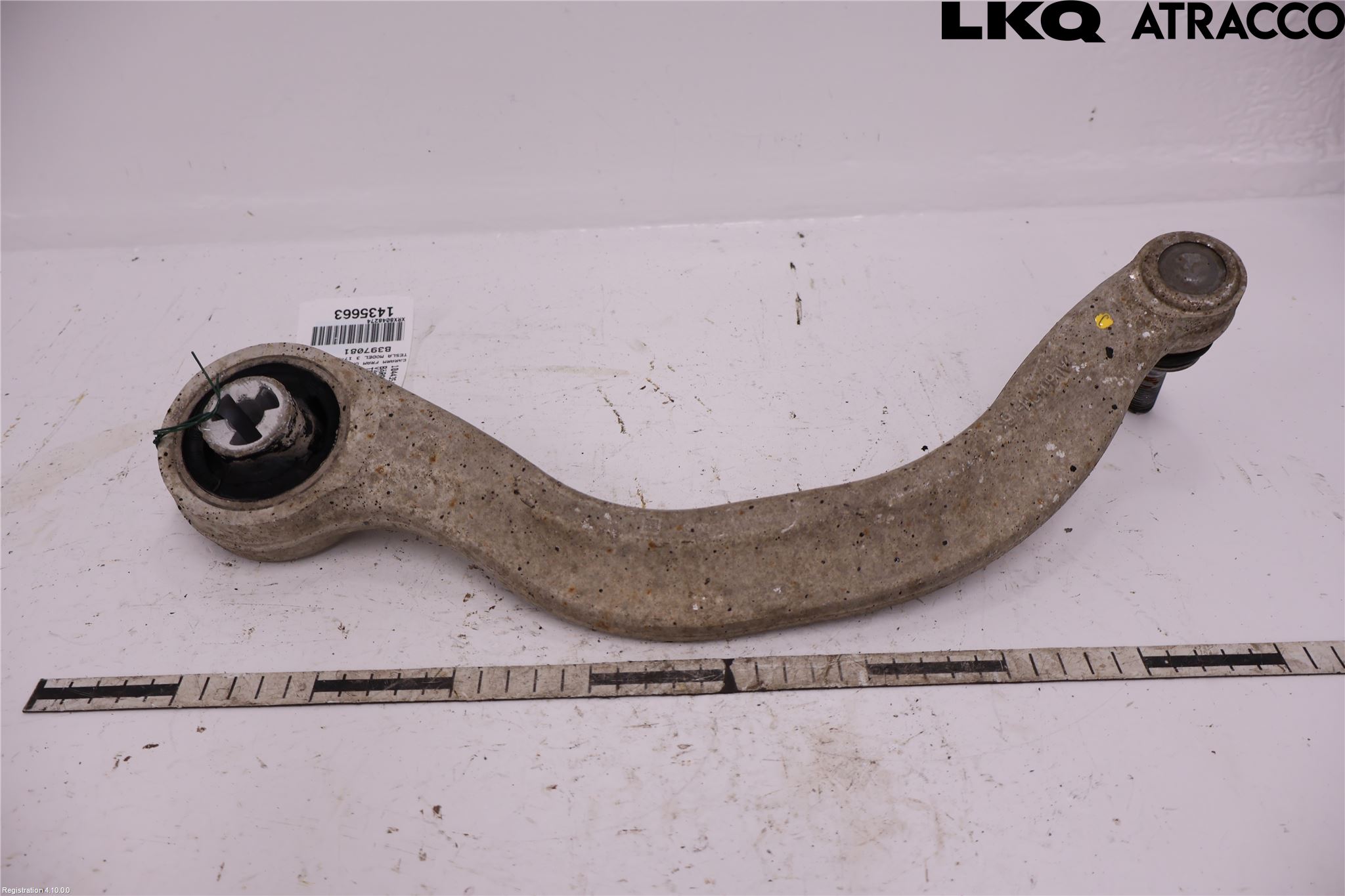 Tesla MODEL 3 17- Bärarm Fram Undre Vä