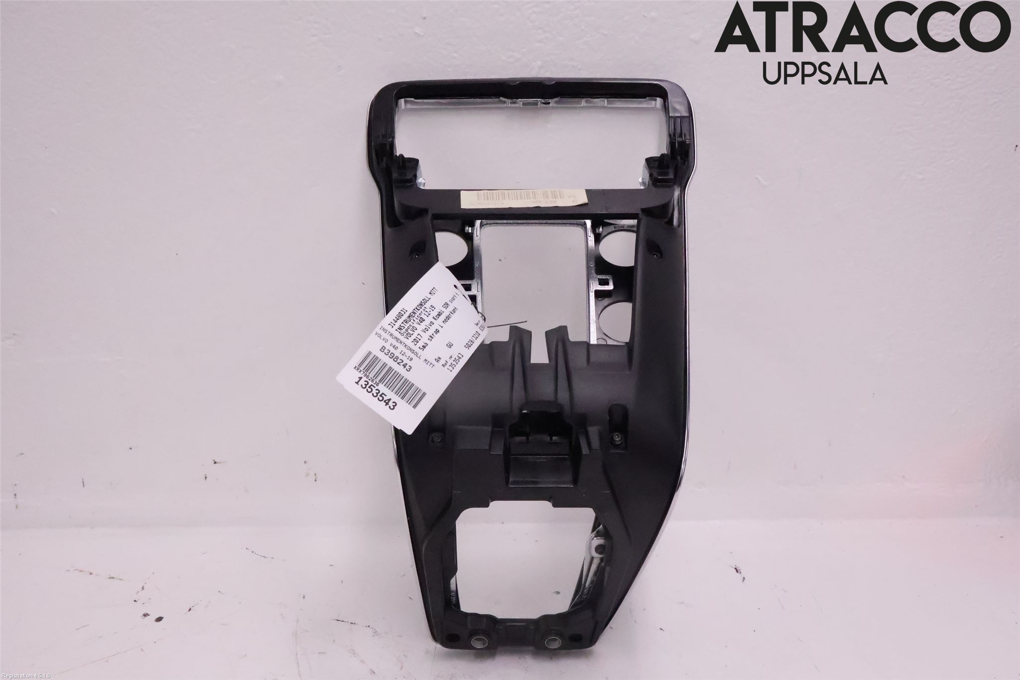 Volvo V40 12-19 Instrumentkonsoll Mitt