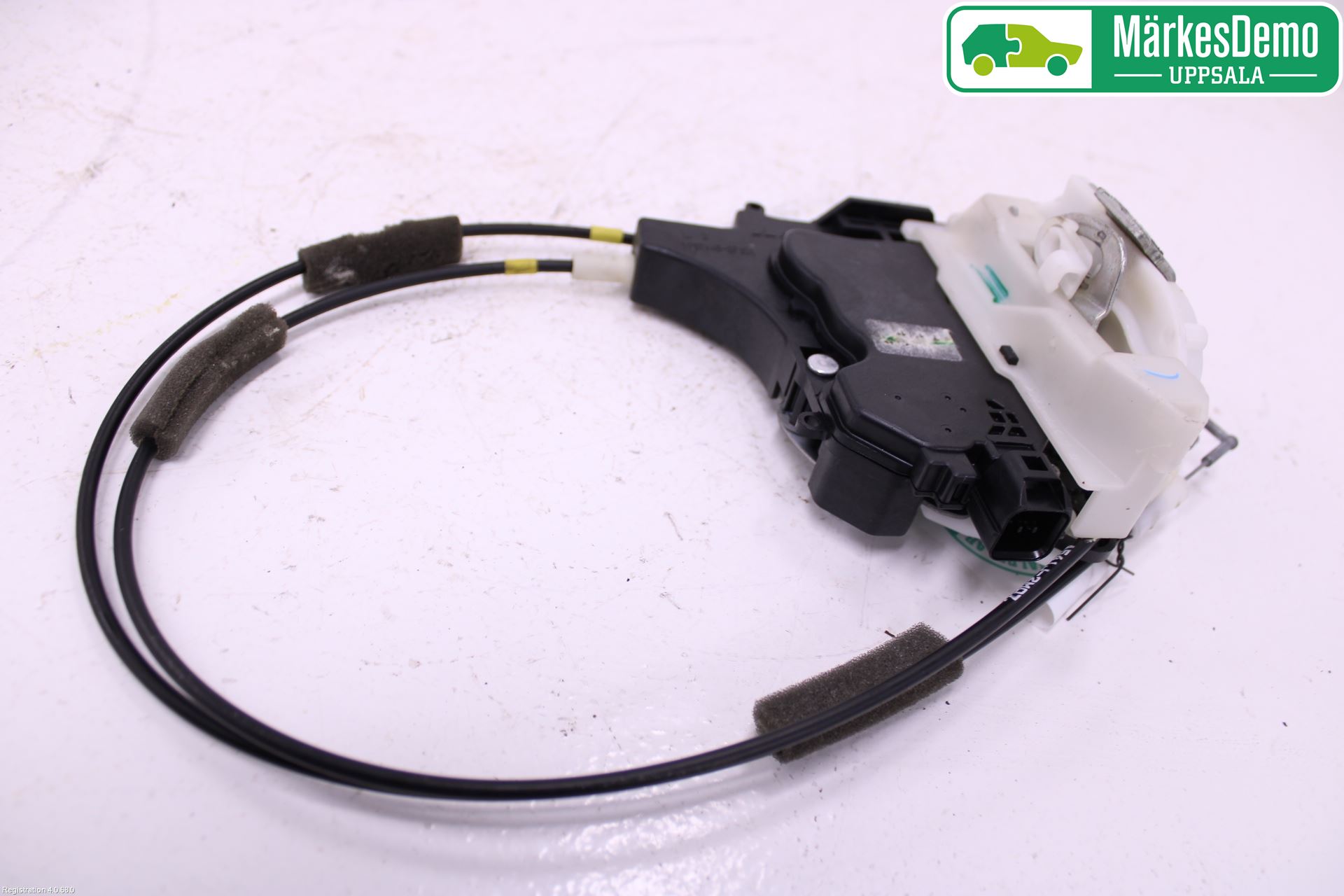 Mitsubishi L200 06-15 Låskista-Dörrlås