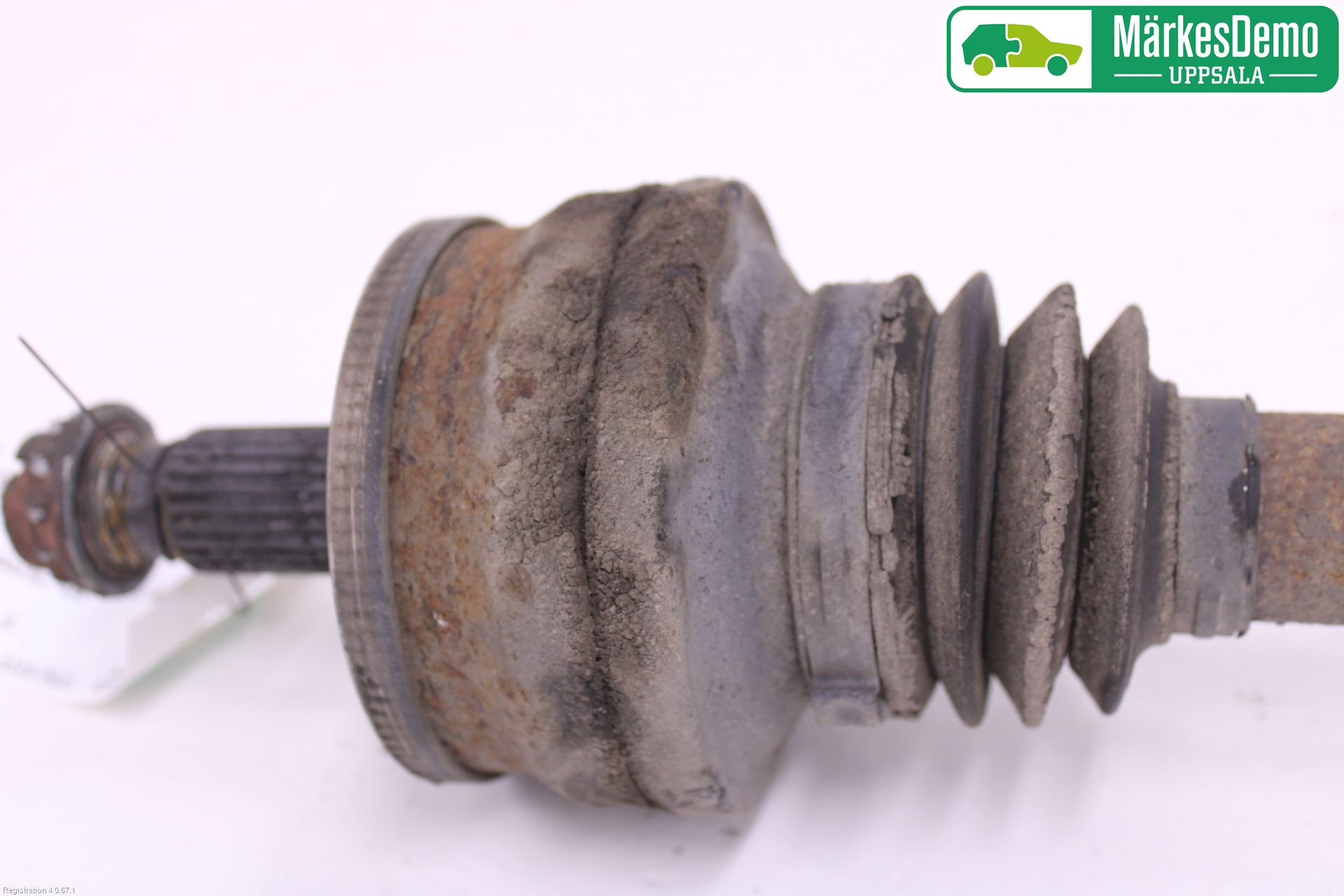 Mercedes-Benz MB C (203) 00-07 Drivaxel Bak Vänster