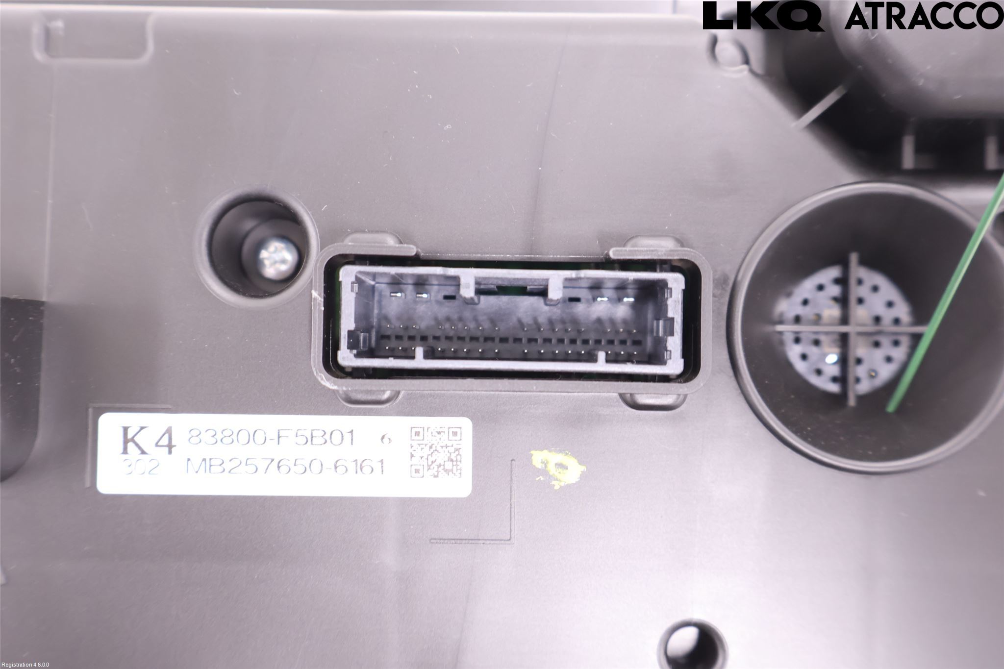 Toyota YARIS CROSS XP21 21- Instrument Komb