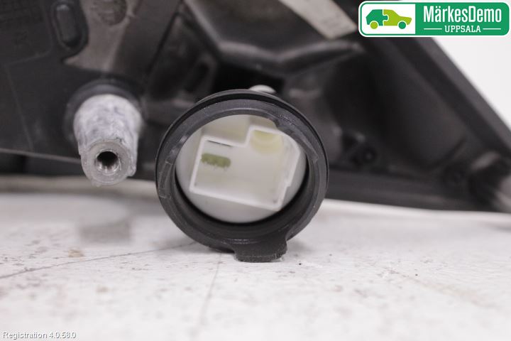 BMW 5 F10/F11/F18 09-17 Spegel Yttre El Vä