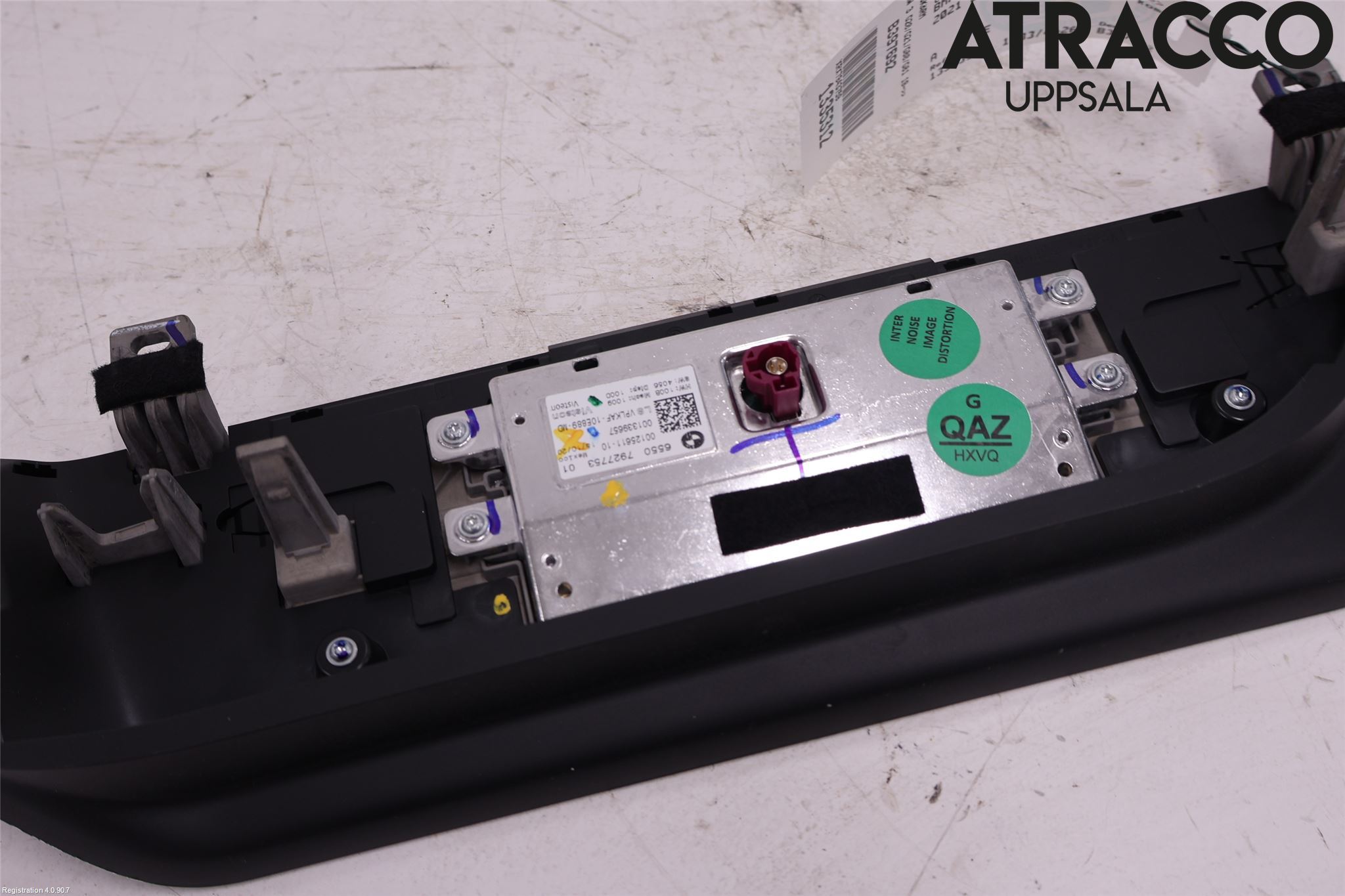 BMW 3 G20/G21/G80/G81 19- Bildskärm