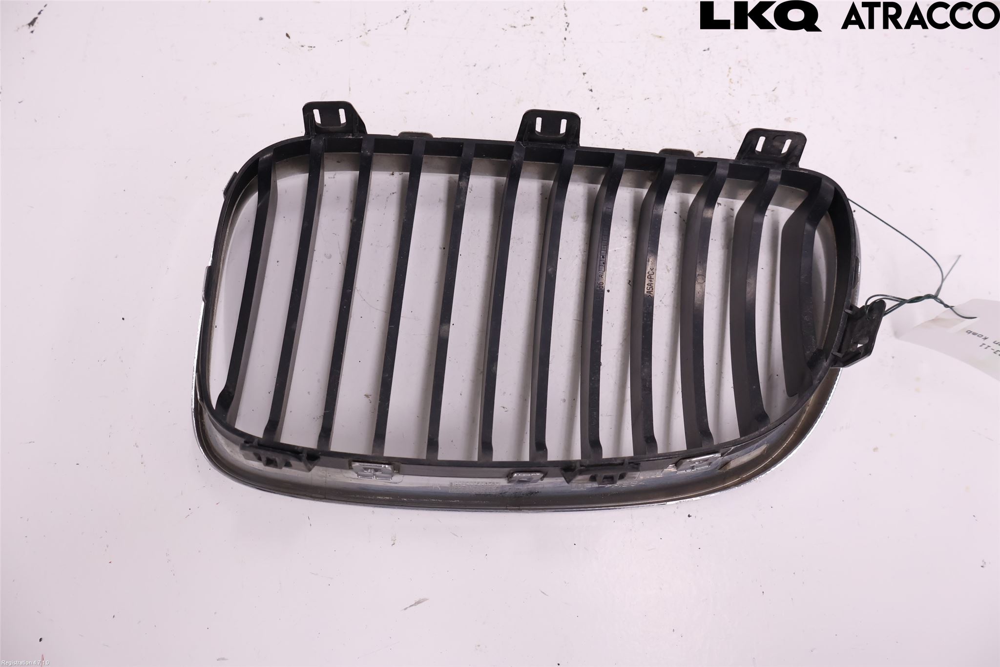 BMW 1 E87/81 5D/3D 03-11 Grilldel Höger