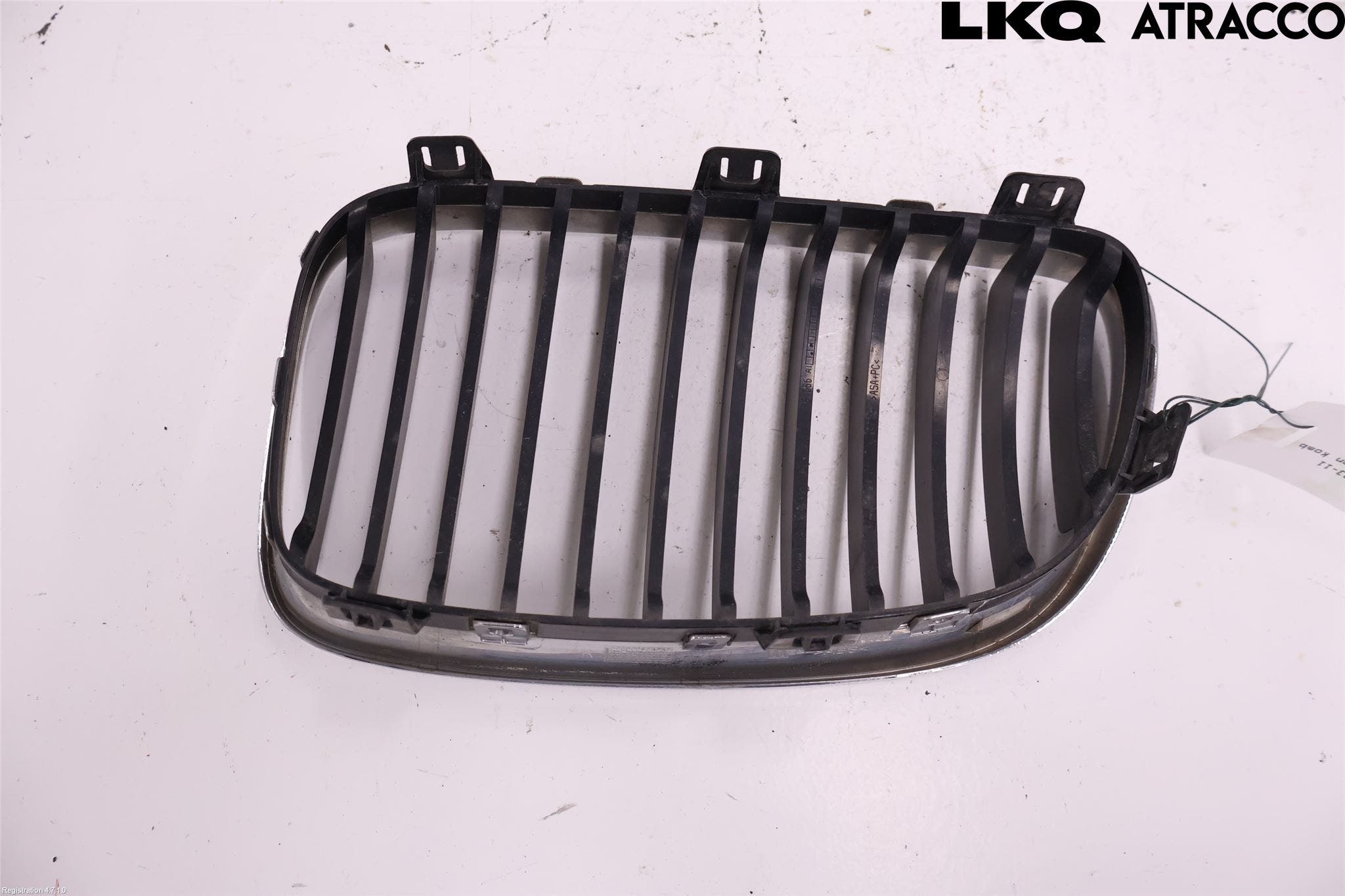 BMW 1 E87/81 5D/3D 03-11 Grilldel Höger