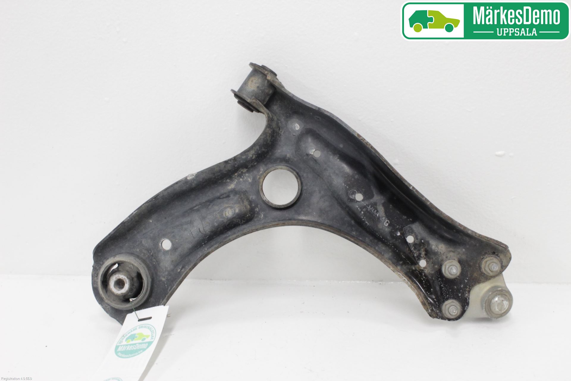 Skoda FABIA 07-14 Bärarm Fram Undre Vä