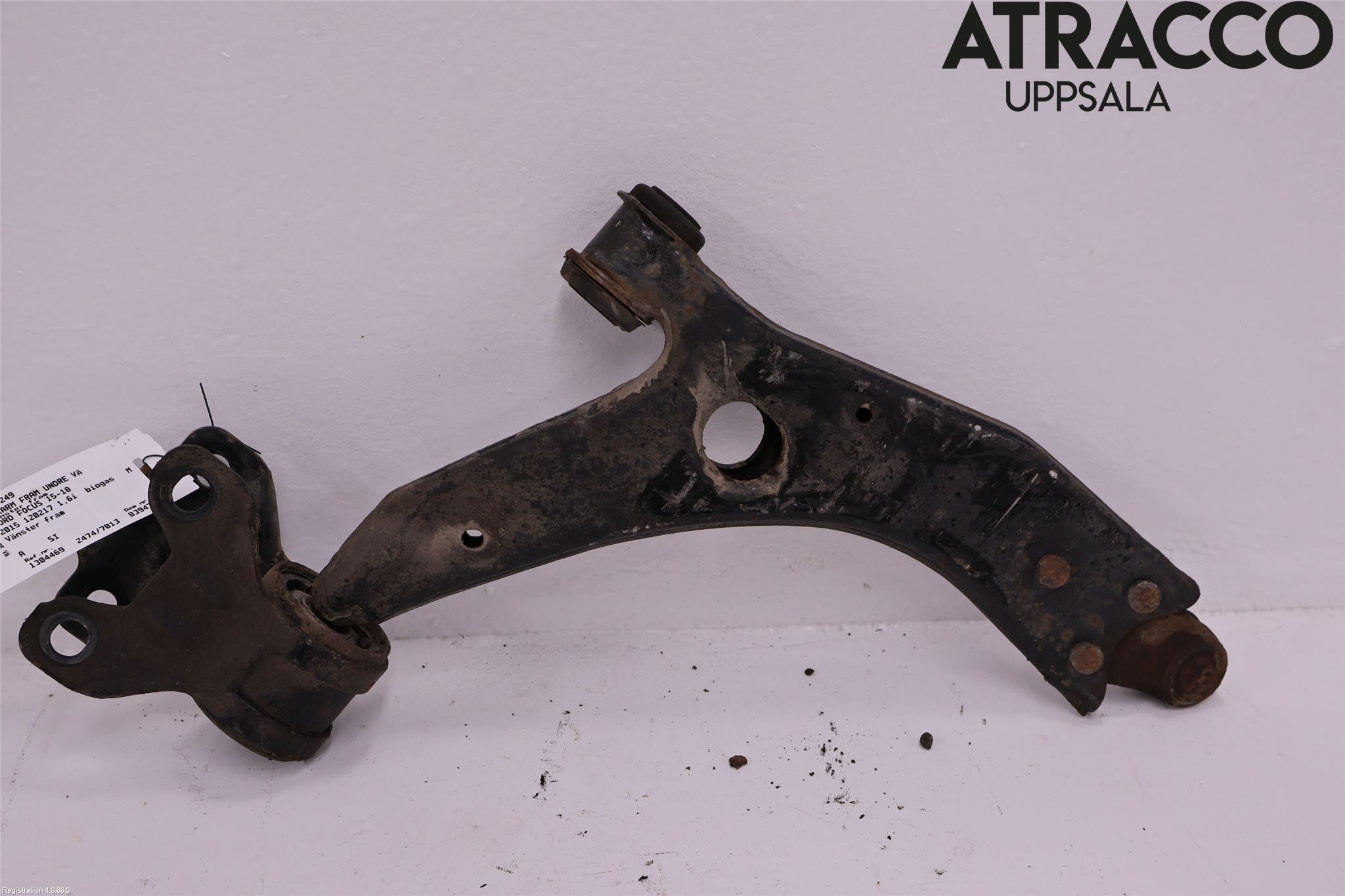 Ford FOCUS 15-18 Bärarm Fram Undre Vä