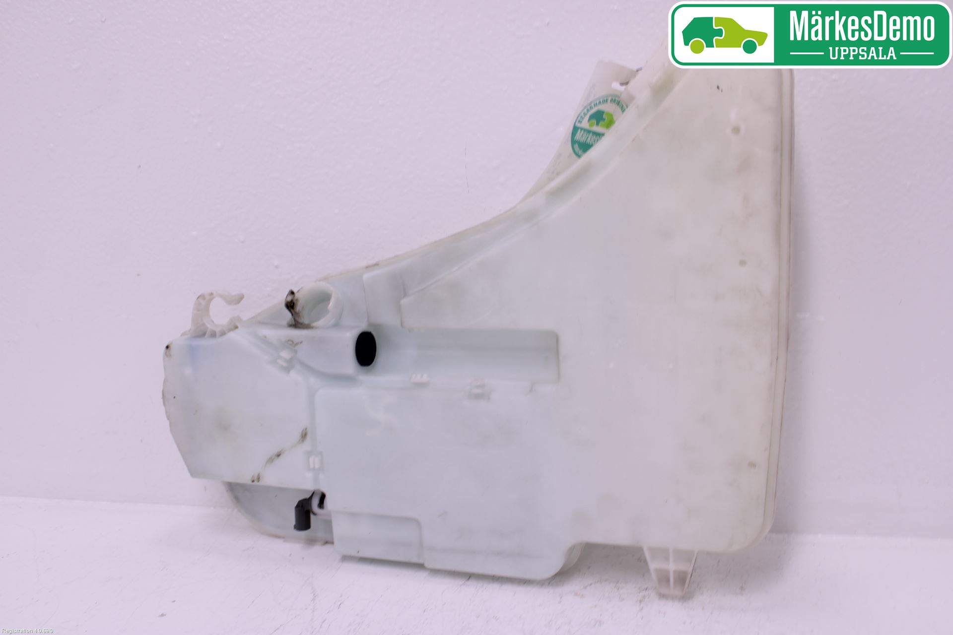 BMW 5 F10/F11/F18 09-17 Spolartank Vindruta-Strål