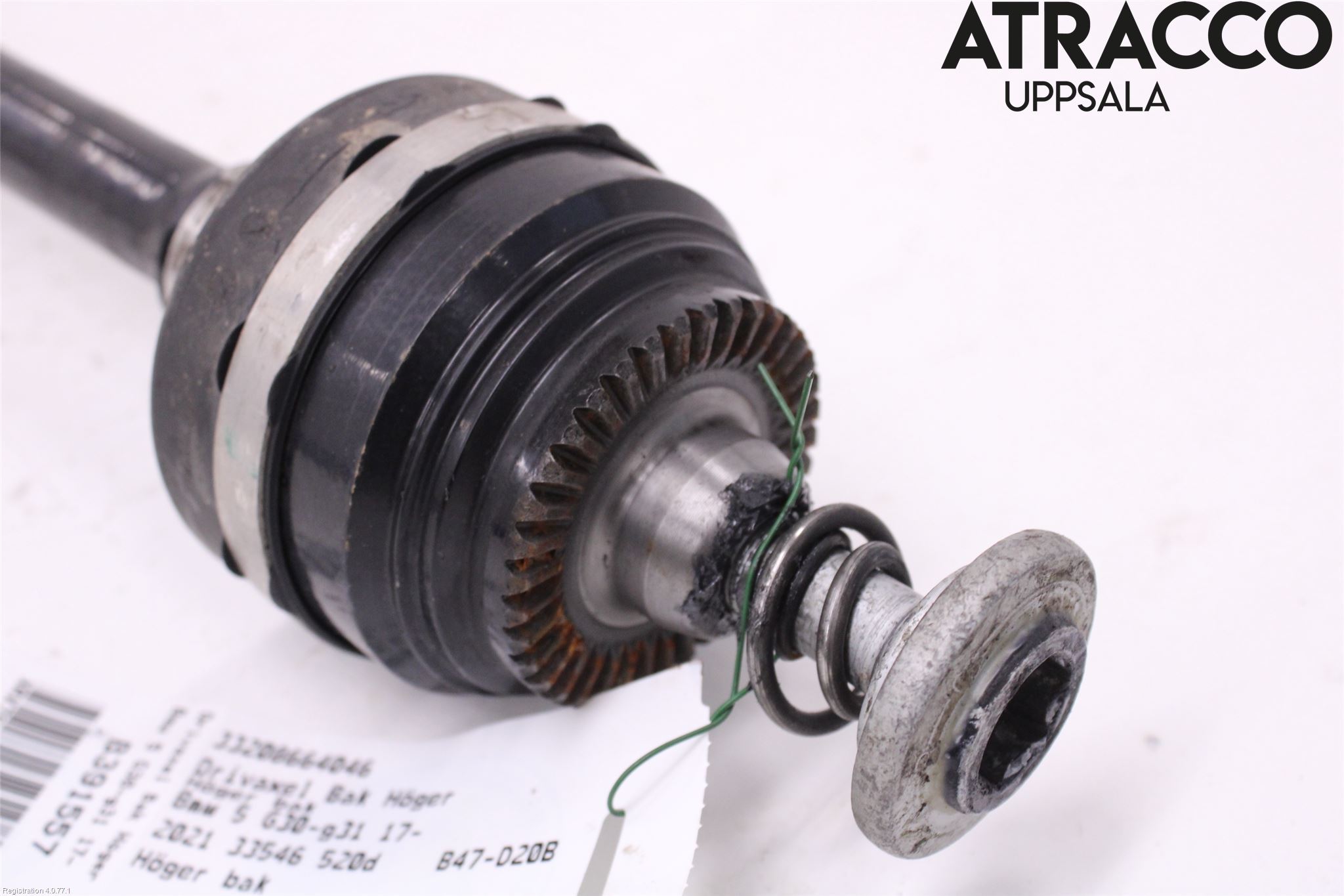BMW 5 G30/G31/F90 17-23 Drivaxel Bak Höger