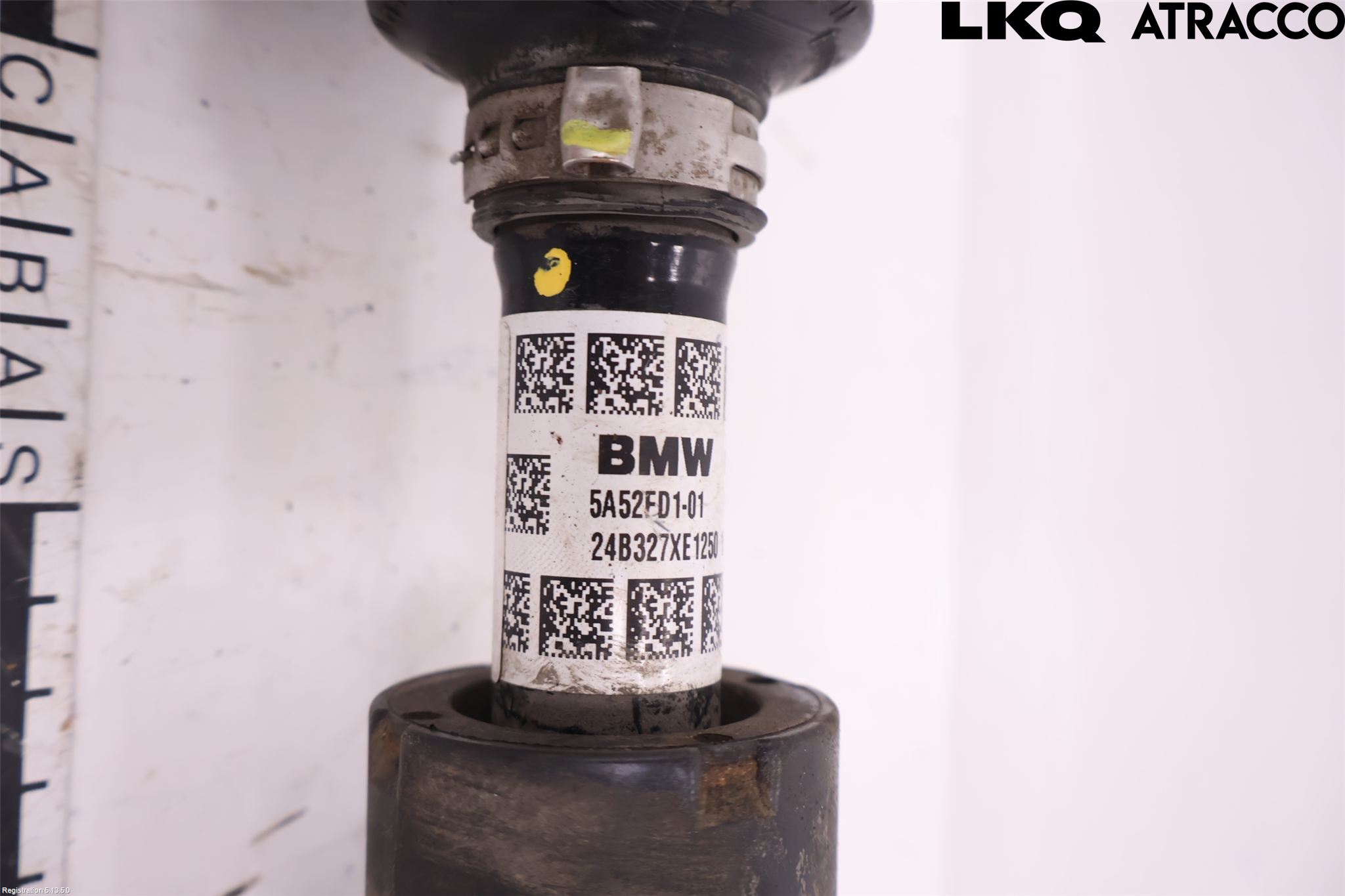 BMW X1/iX1 U11 23- Drivaxel Fram Vänster
