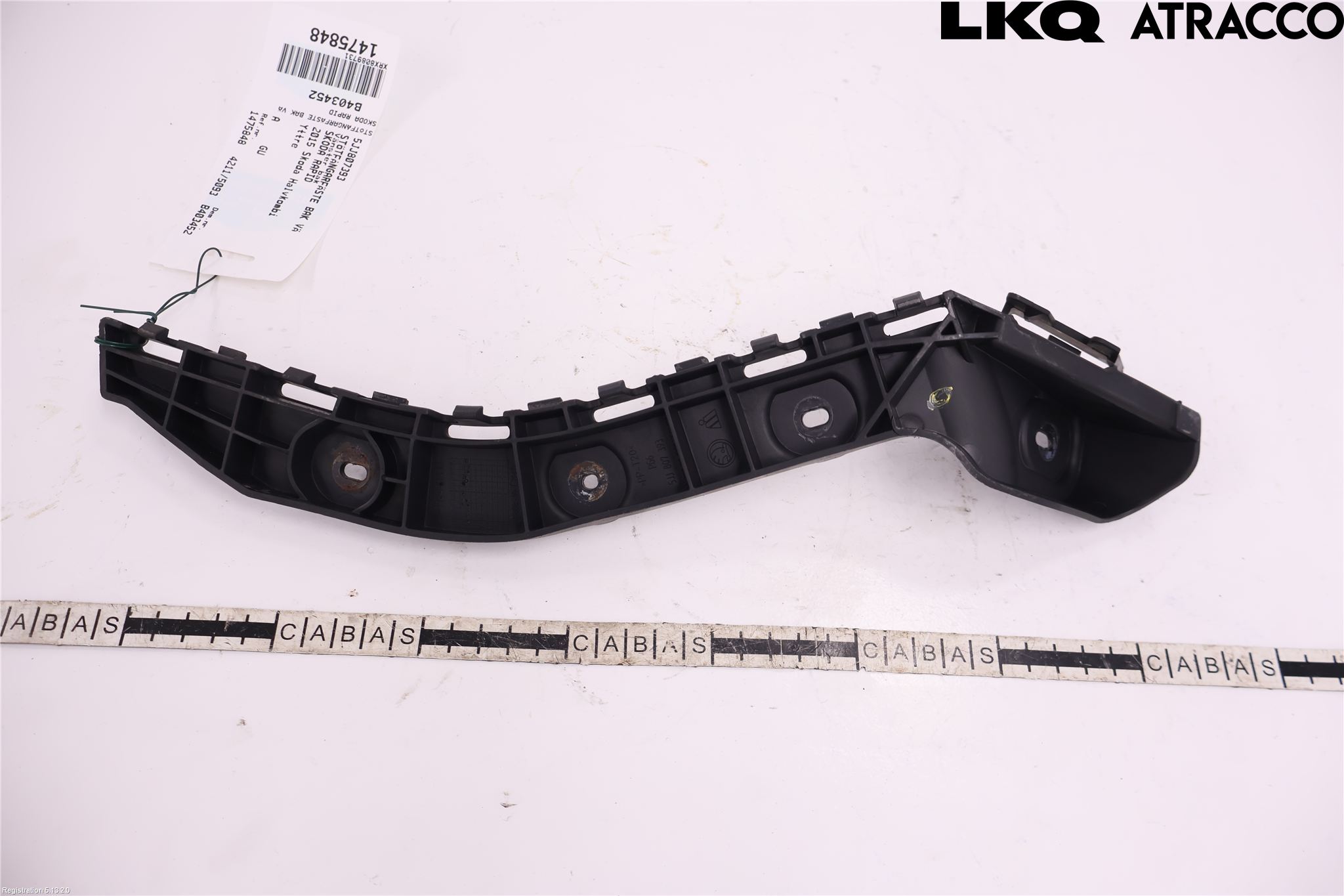 Skoda RAPID Stötfångarfäste Bak Vä