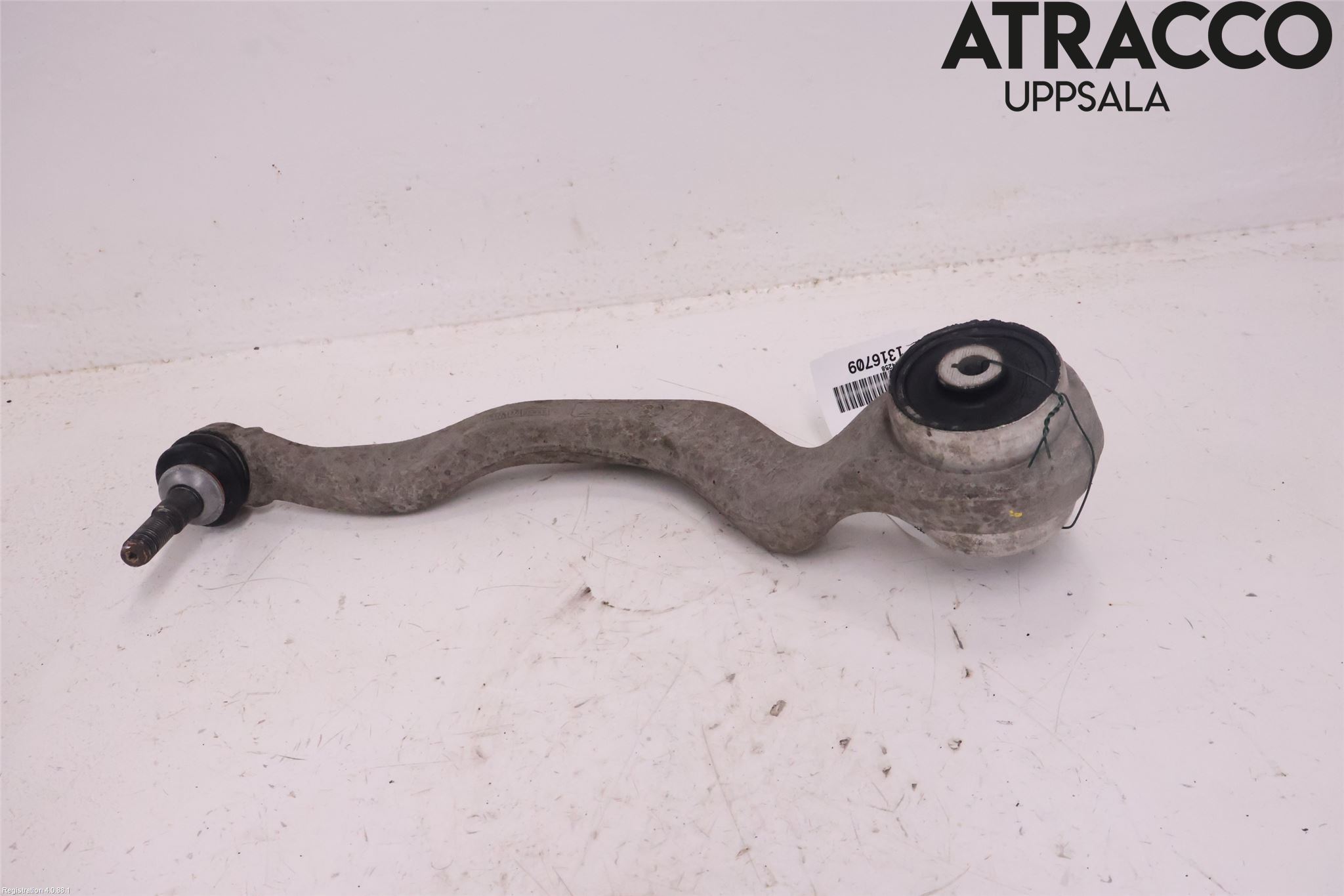 BMW 3 F30/F31/F80 12-19 Bärarm Fram Undre Hö