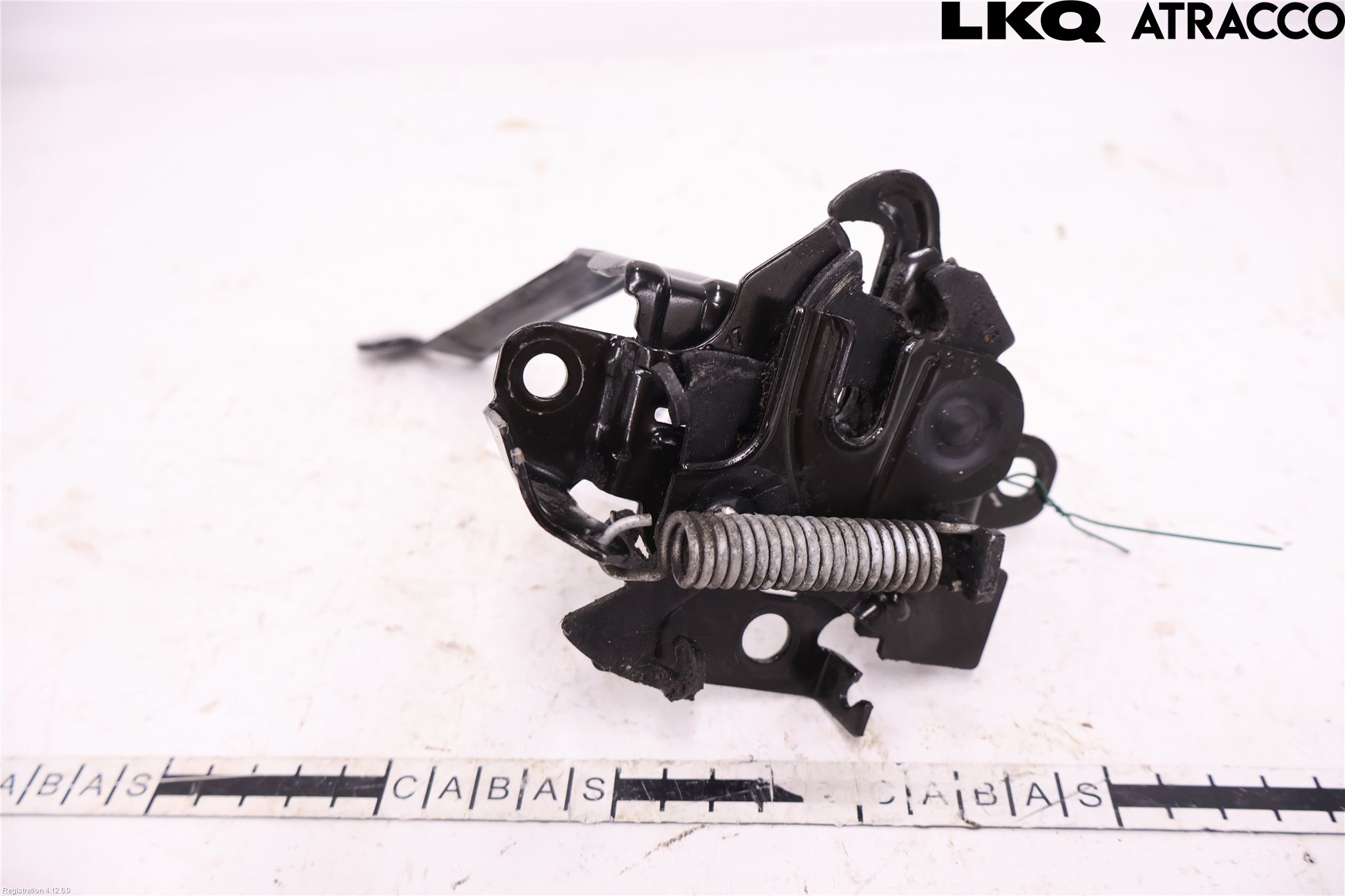 Toyota AURIS 13-19 Huvlås