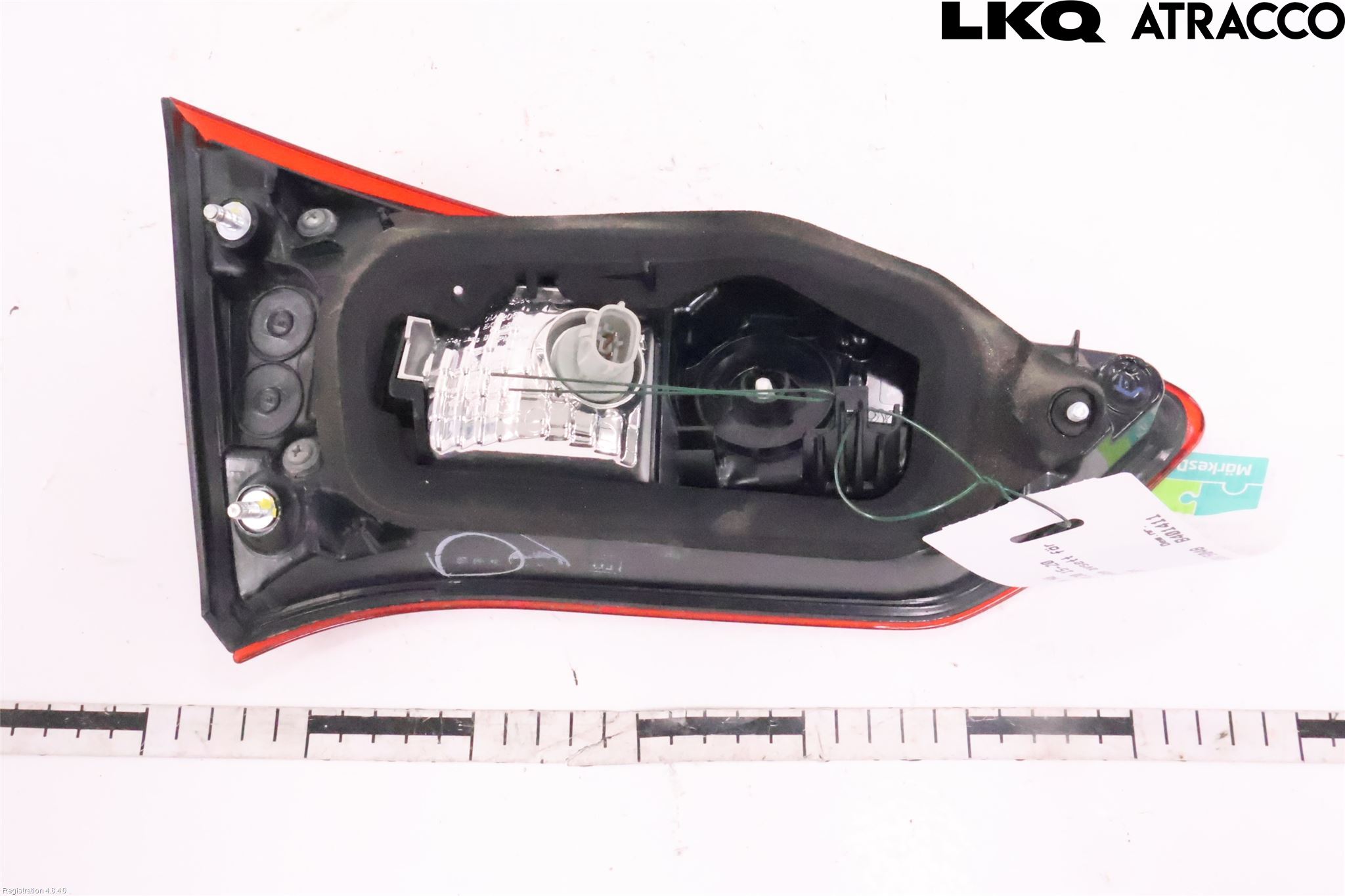 Toyota YARIS XP130 15-20 Bakljus Lucka Hö