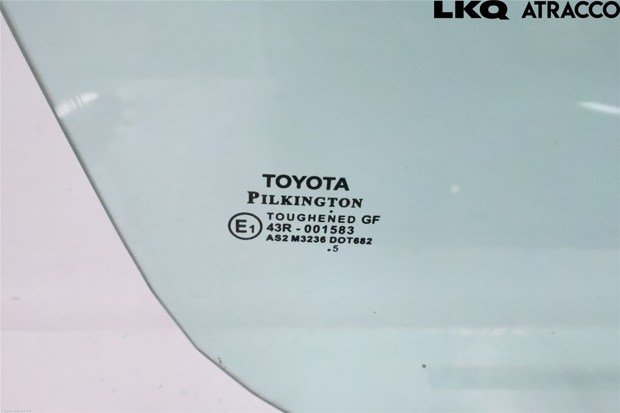 Toyota YARIS XP130 15-20 Dörruta Fram Höger