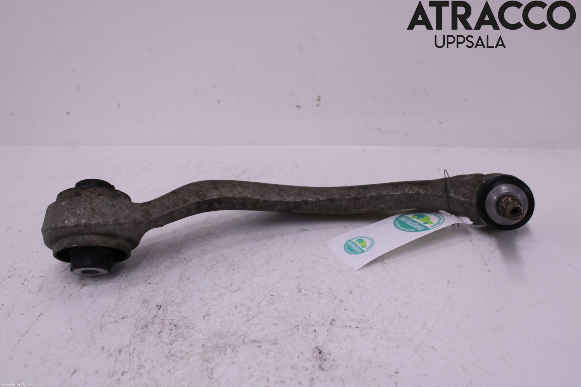 BMW 5 F10/F11/F18 09-17 Bärarm Fram Undre Hö