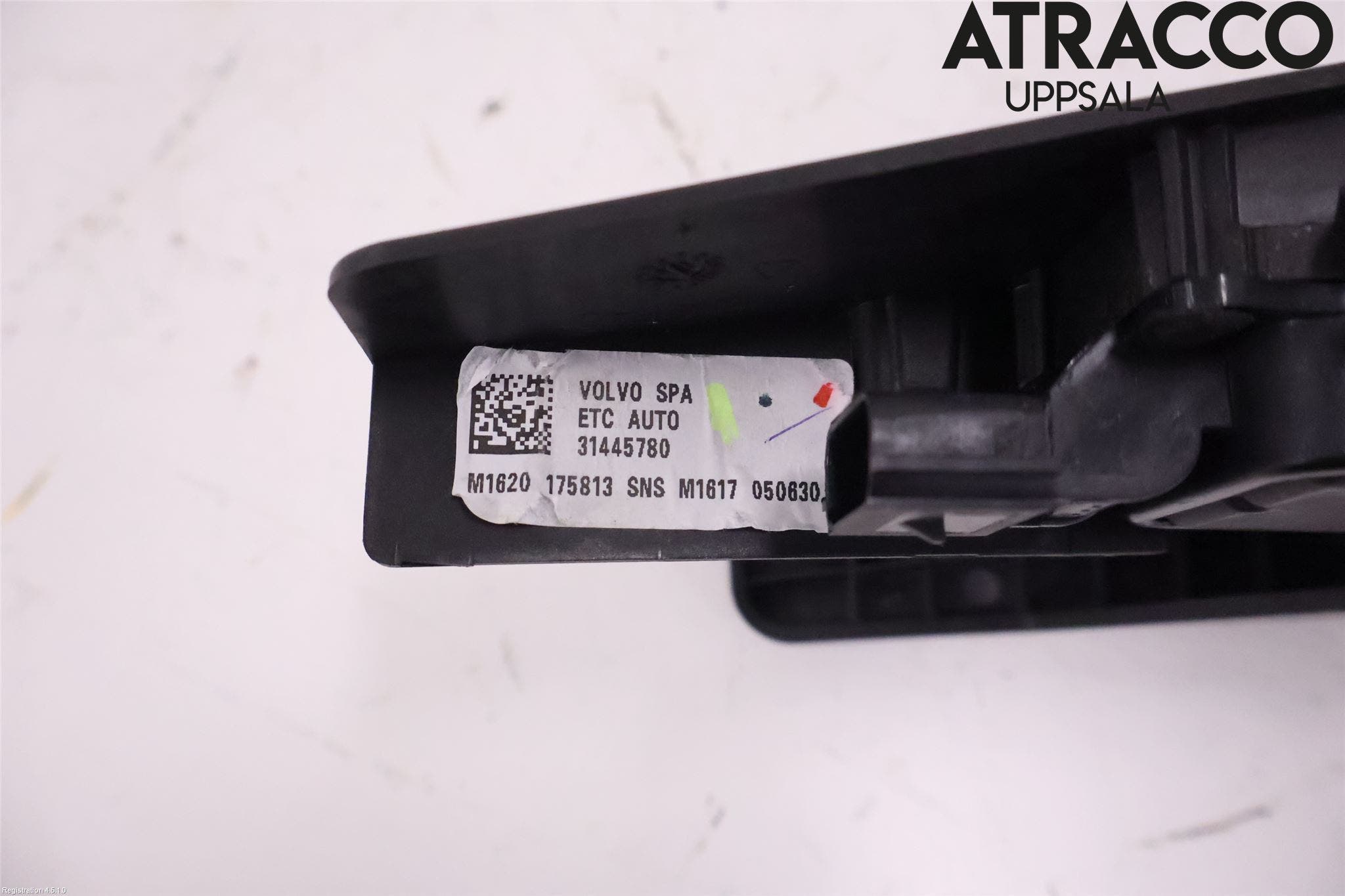 Volvo V90 17->> Gaspedal