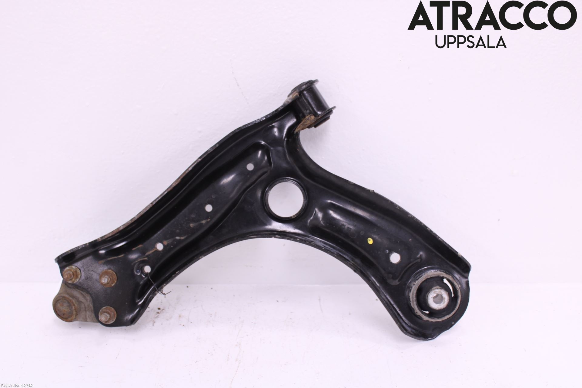 Skoda RAPID Bärarm Fram Undre Vä