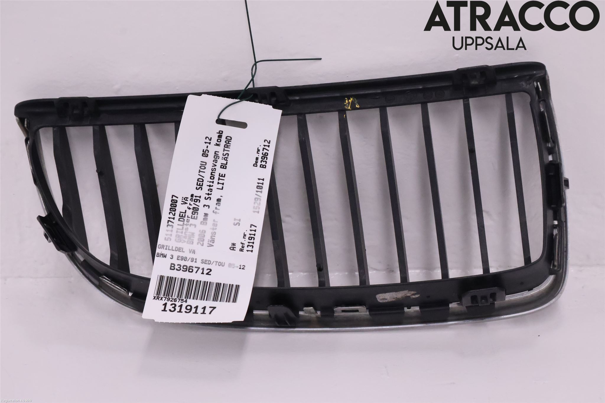 BMW 3 E90/91 SED/TOU 05-12 Grilldel Vänster