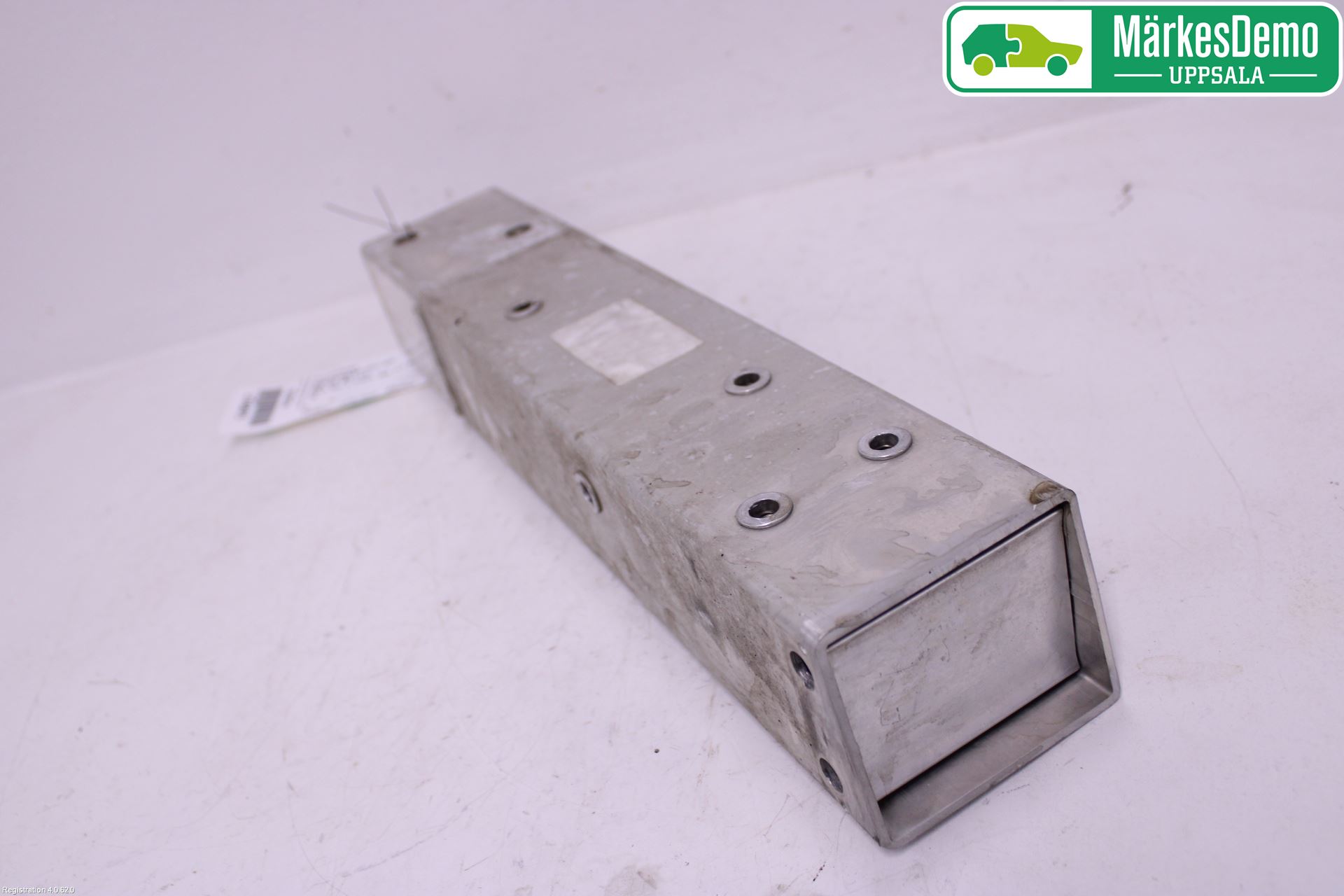 BMW i3 I01 13-22 Stötfångarbärjärn Bak