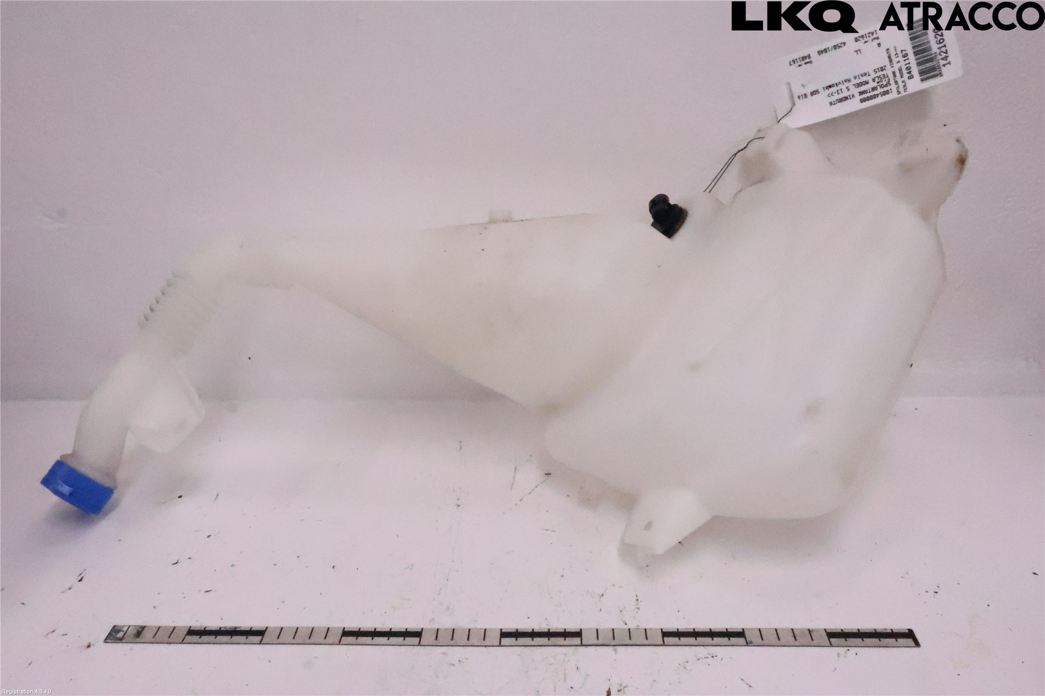 Tesla MODEL S 13- Spolartank Vindruta