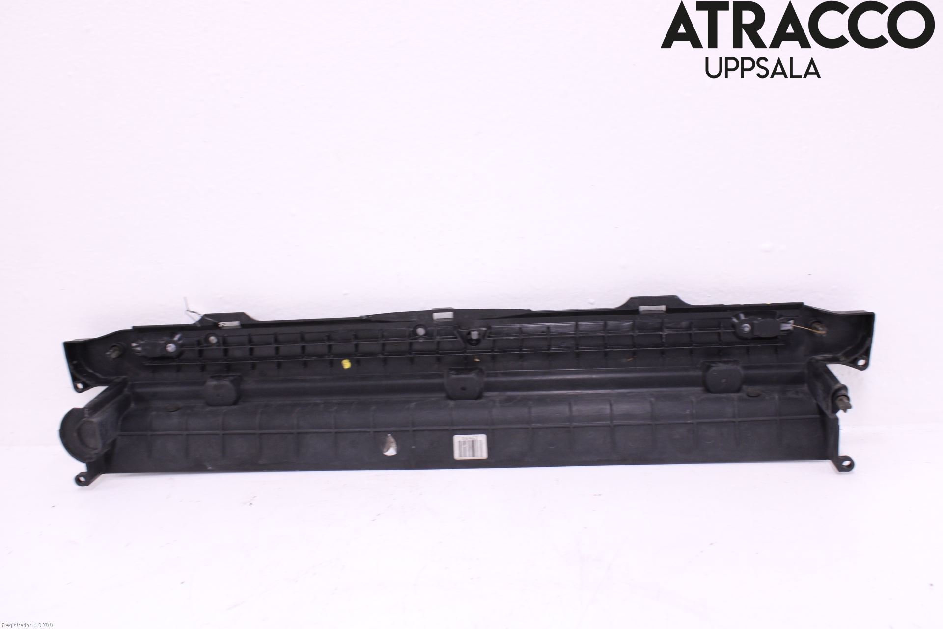 BMW 5 E60/61 Sed/Tou 02-10 Kylarfäste-Ram-Balk