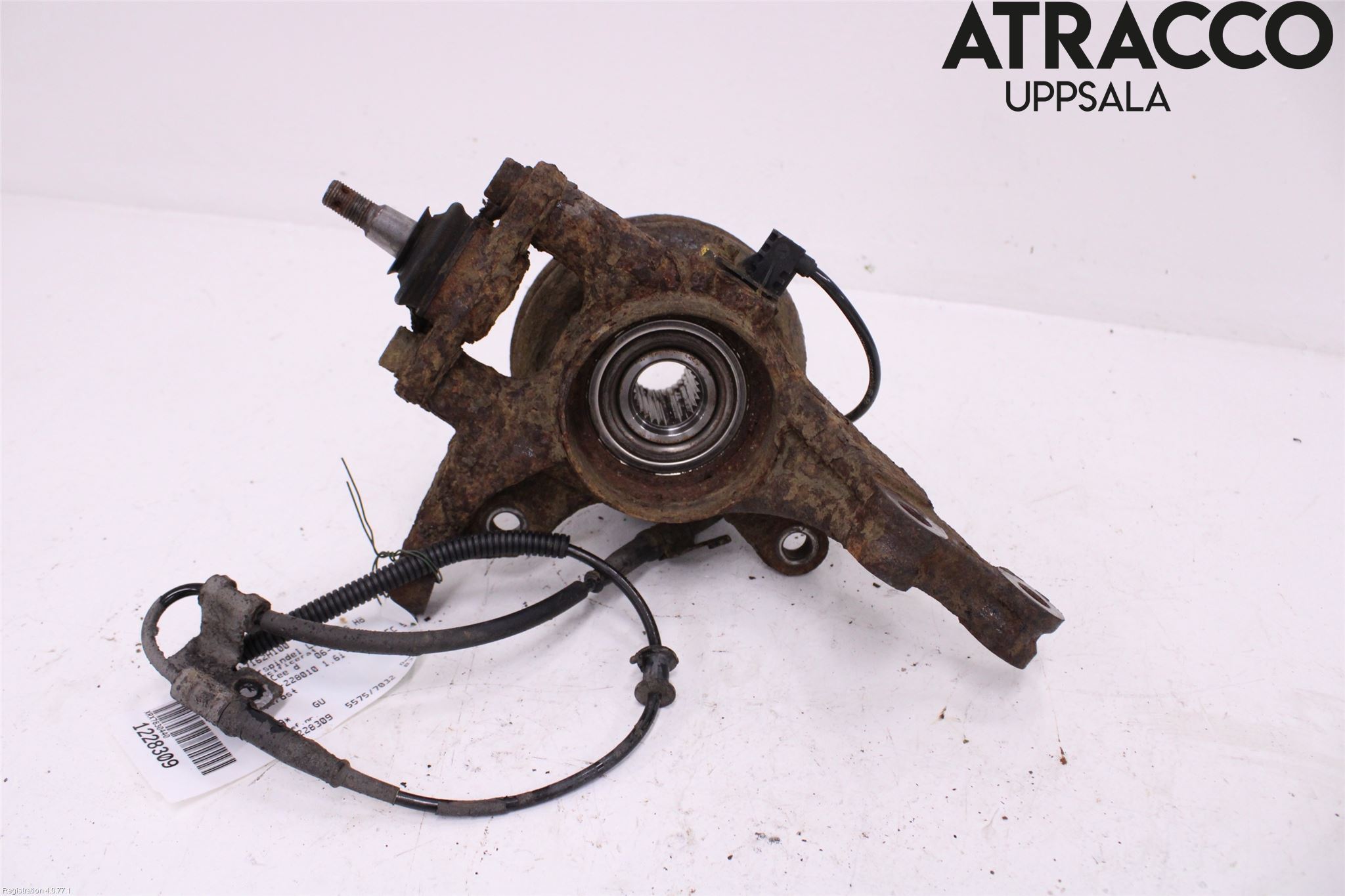 Kia CEED 06-12 Styrspindel Lagerhus Hö