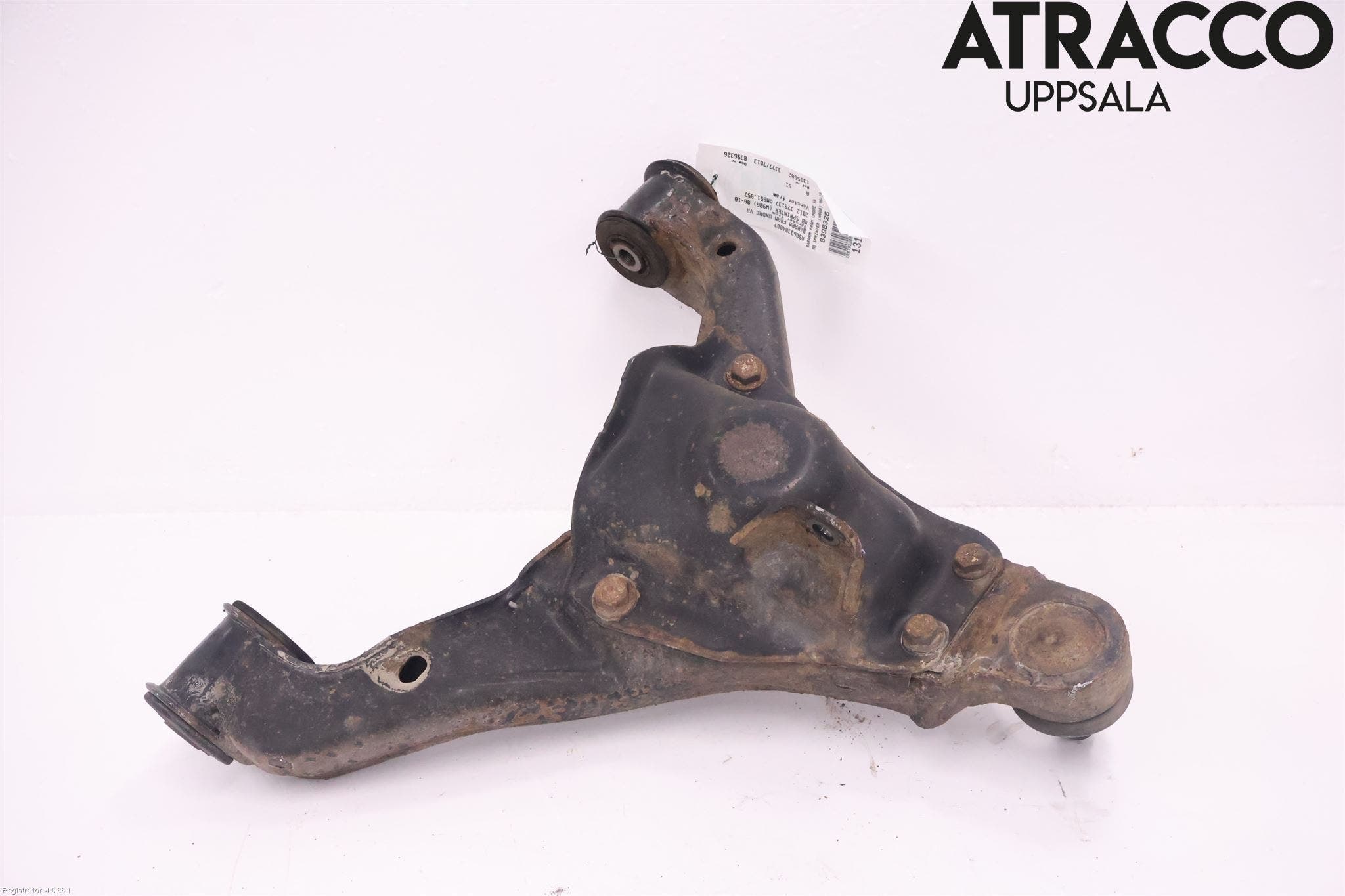 Mercedes-Benz MB SPRINTER (W906) 06-18 Bärarm Fram Undre Vä