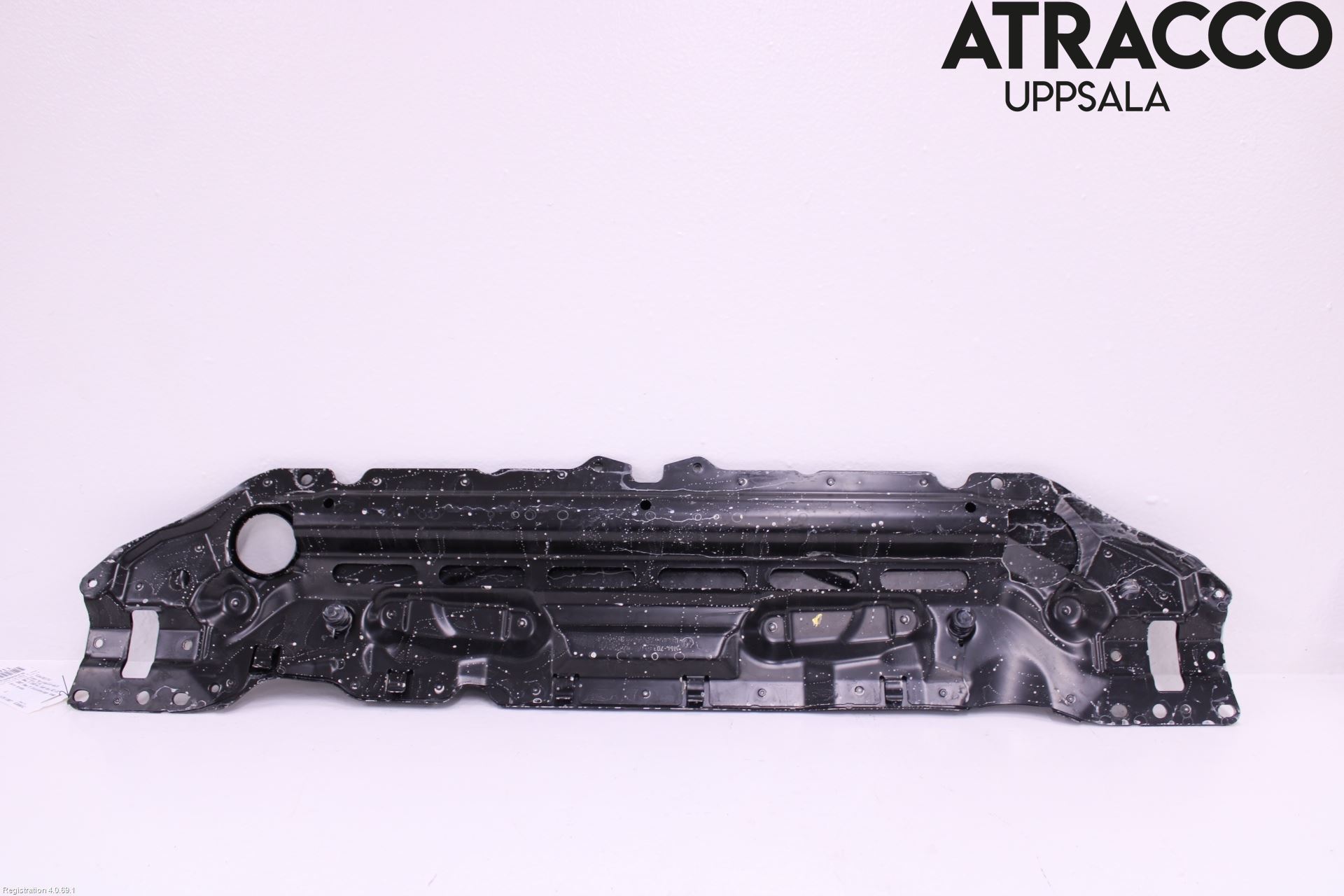 BMW 5 E60/61 Sed/Tou 02-10 Front Huvlåsplåt-Balk