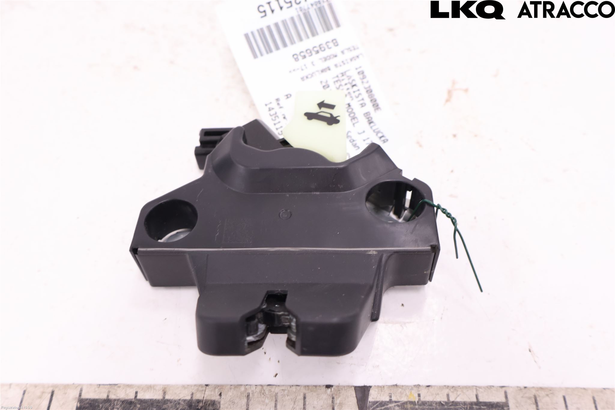 Tesla MODEL 3 17- Låskista Baklucka