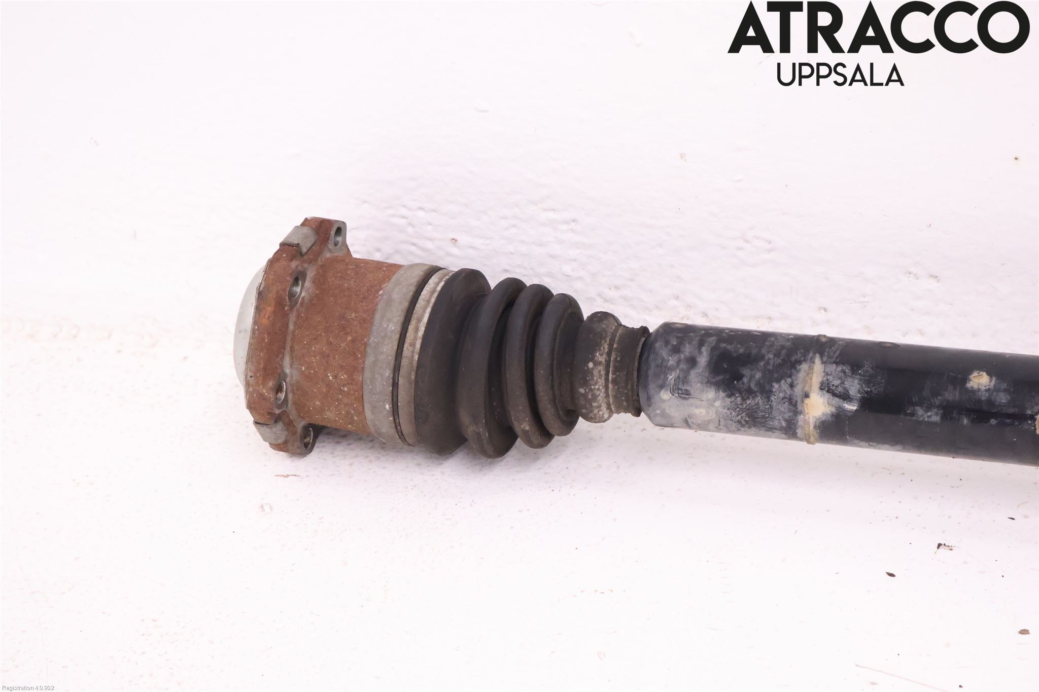 Volkswagen VW POLO 05-09 Drivaxel Fram Höger