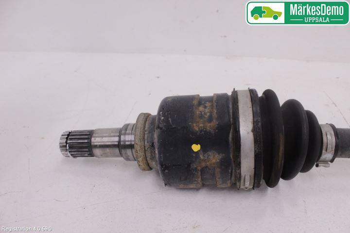 Toyota AVENSIS 09-15 Drivaxel Fram Vänster