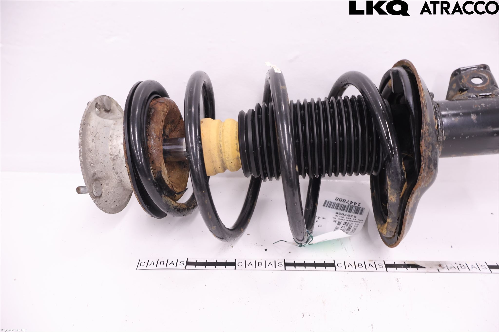 BMW X3 E83     03-10 Fjäderben Fram Höger